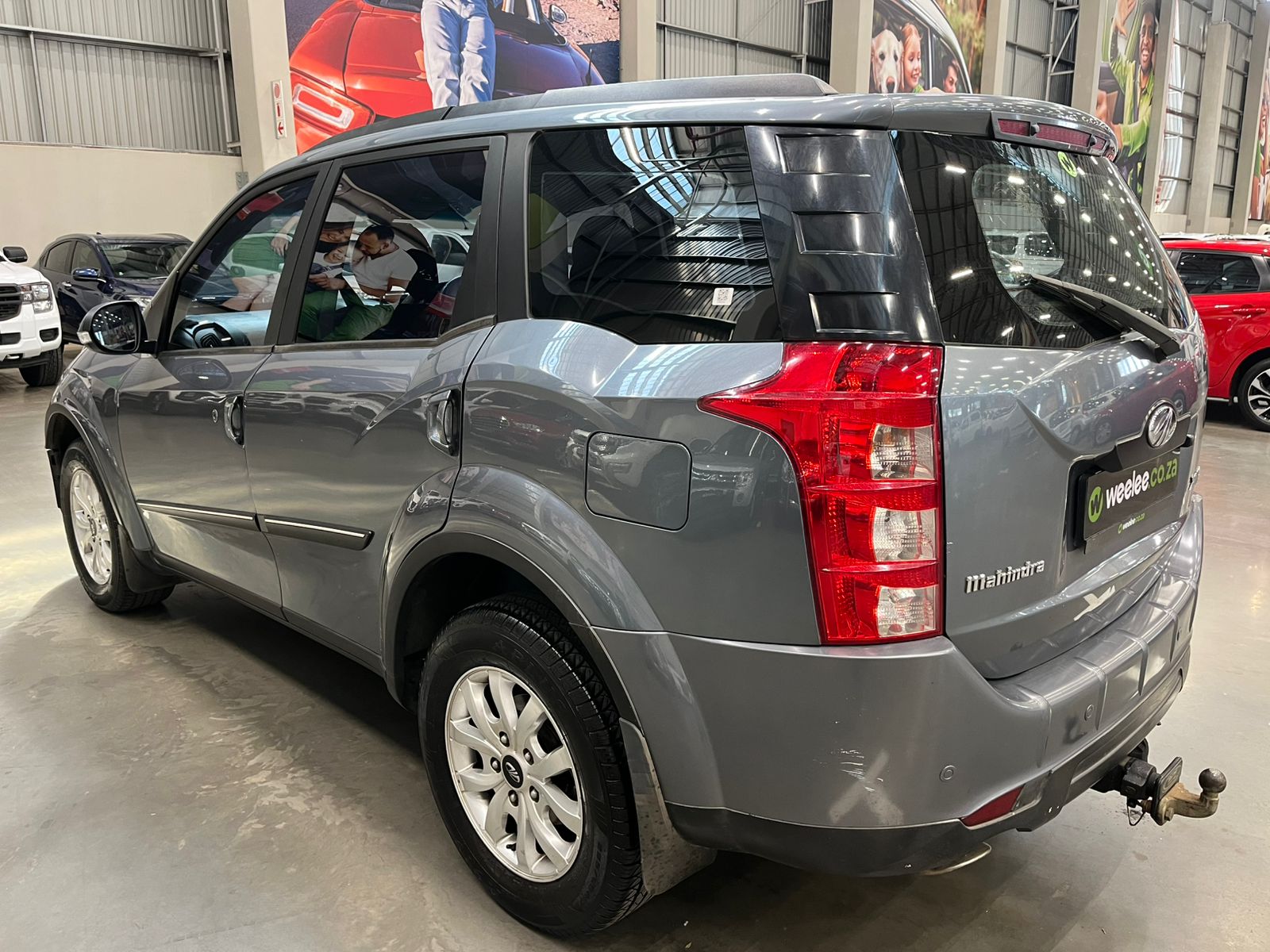 MAHINDRA XUV XUV 500 2.2D MHAWK (W8) 7 SEAT