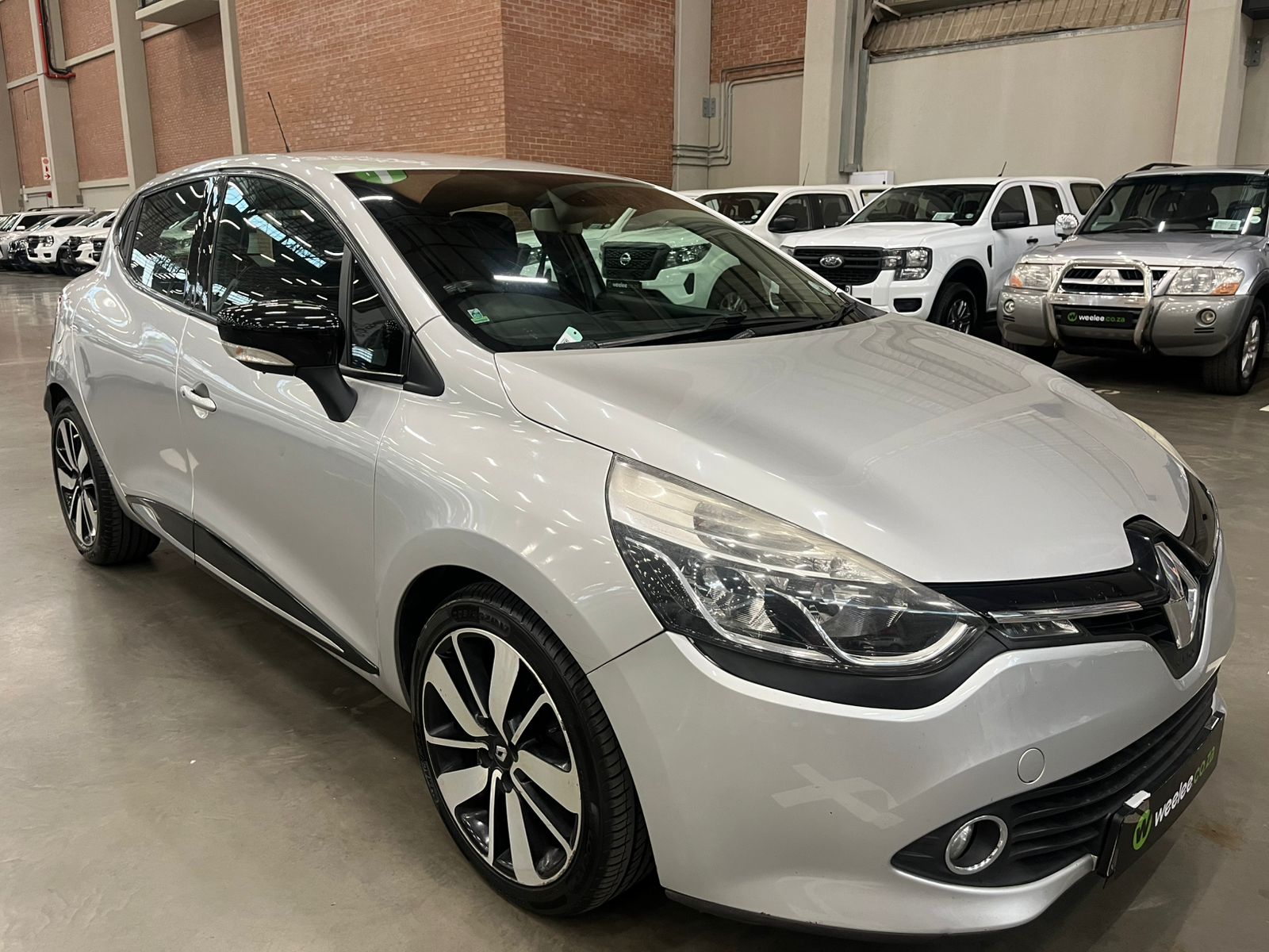 Renault Clio IV 900T (66kW) Dynamique 5 Door