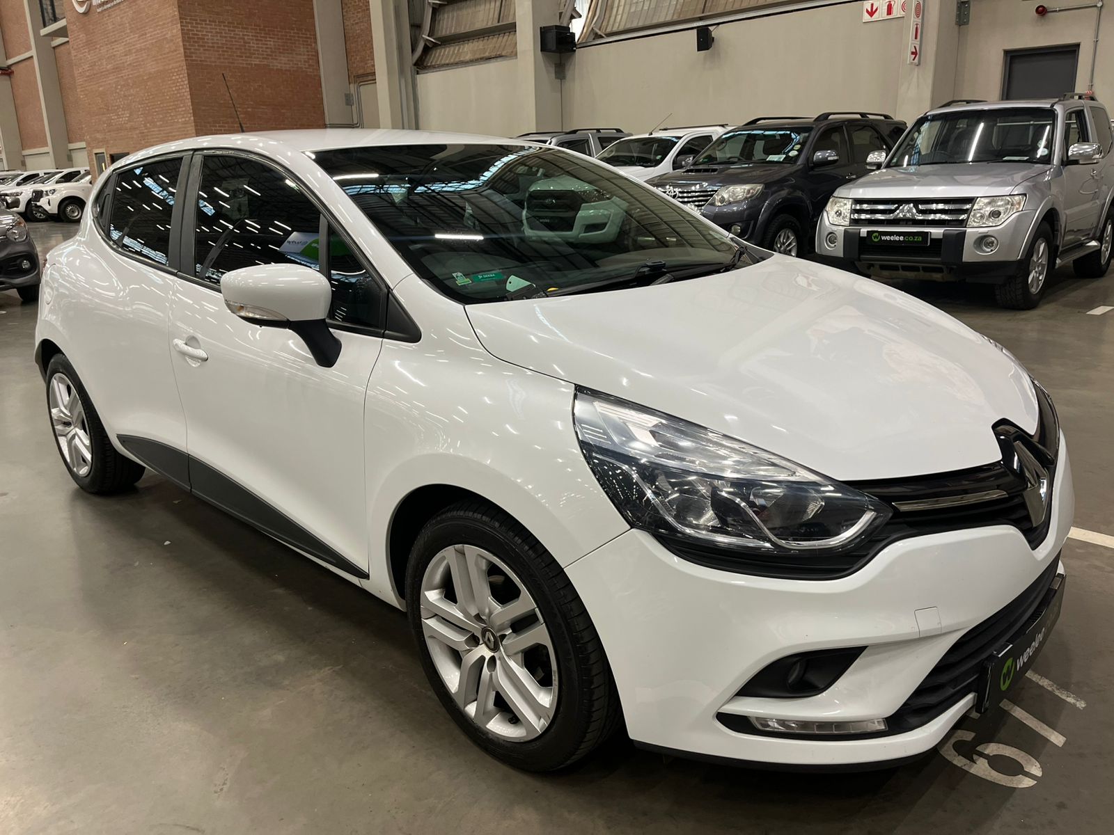 Renault Clio IV 900T (66kW) Expression 5 Door
