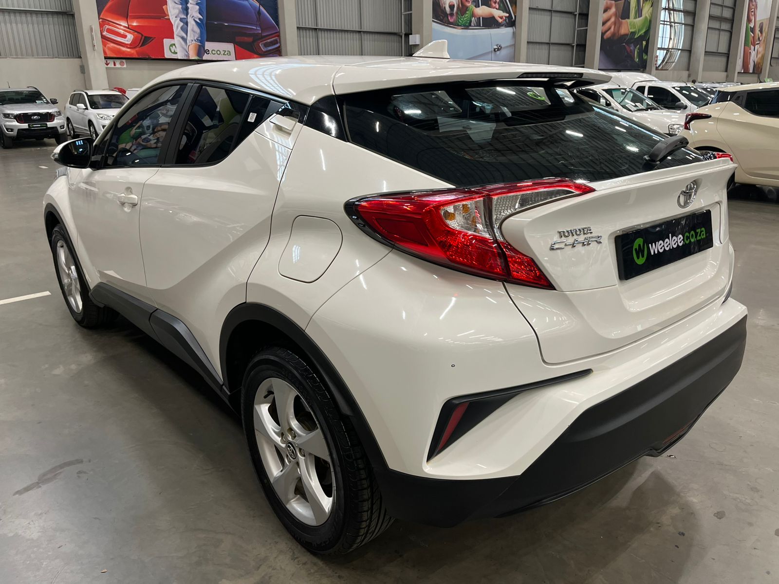 TOYOTA C-HR C-HR 1.2T PLUS CVT