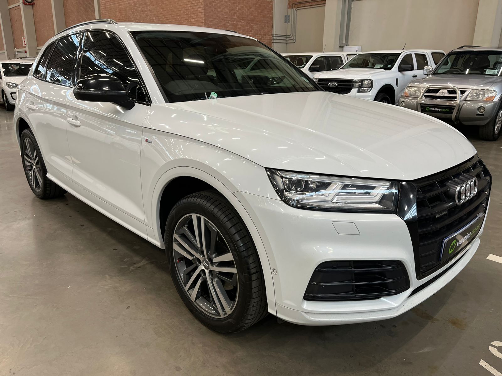 AUDI Q5 Q5 2.0 TDI QUATTRO STRONIC SPORT (40 TDI)