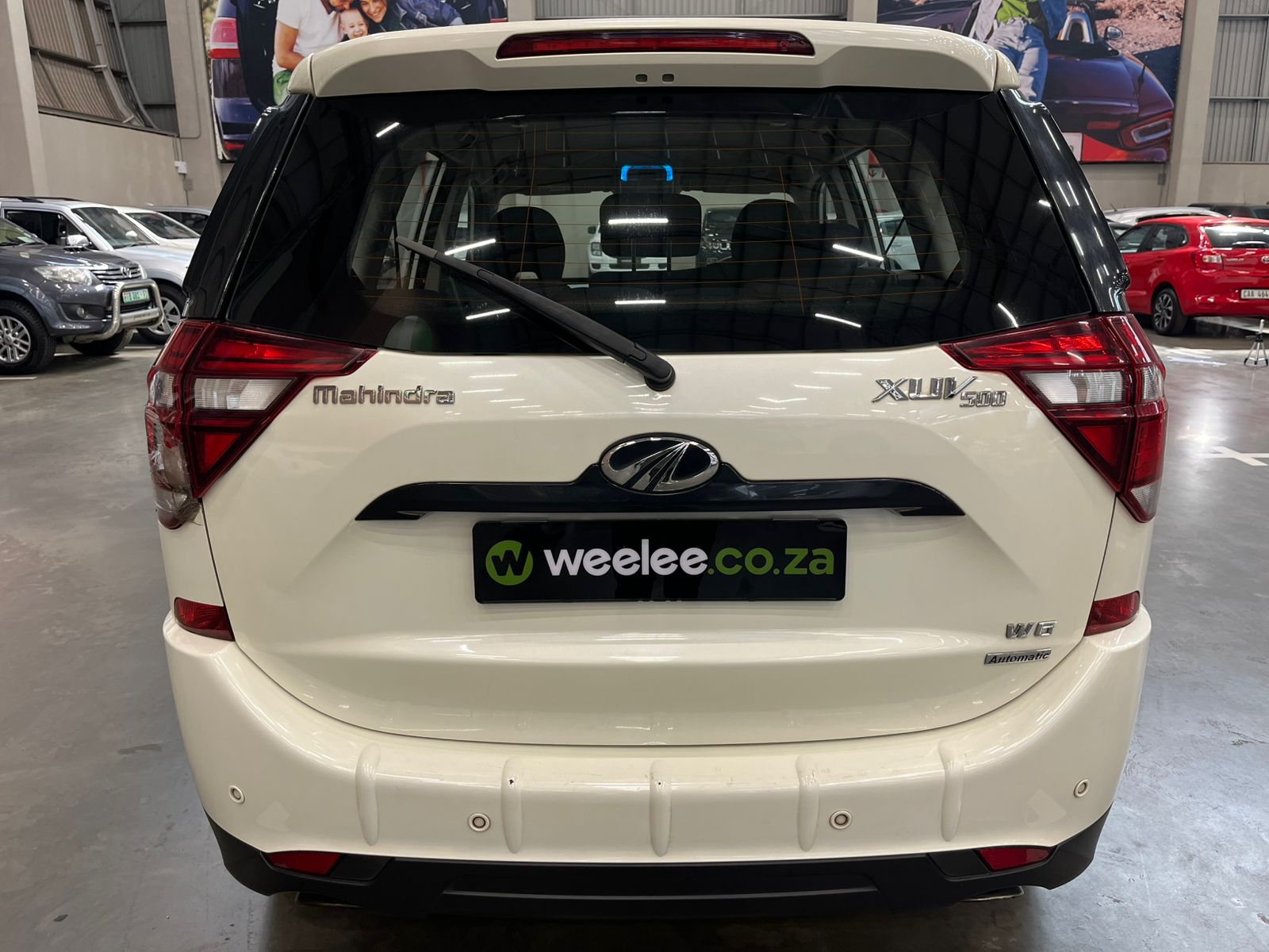 MAHINDRA XUV XUV 500 2.2D MHAWK A/T (W6) 7 SEAT