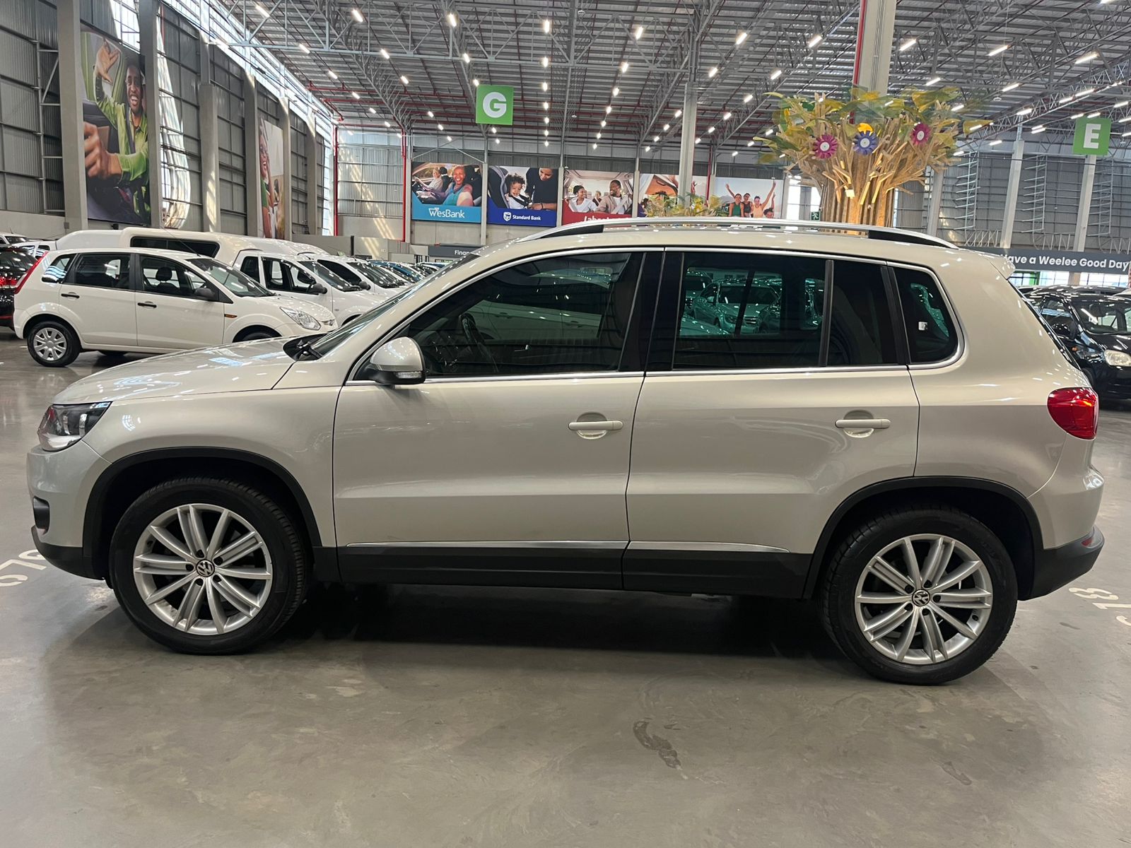 VOLKSWAGEN TIGUAN TIGUAN 2.0 TSi  SPRT-STYL 4/MOT DSG
