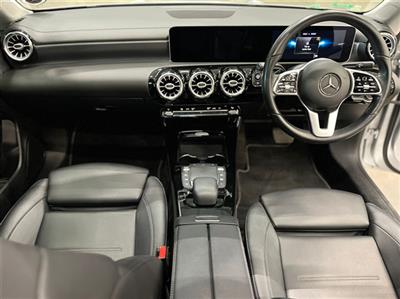 2020 MERCEDES-BENZ CLA220d A/T