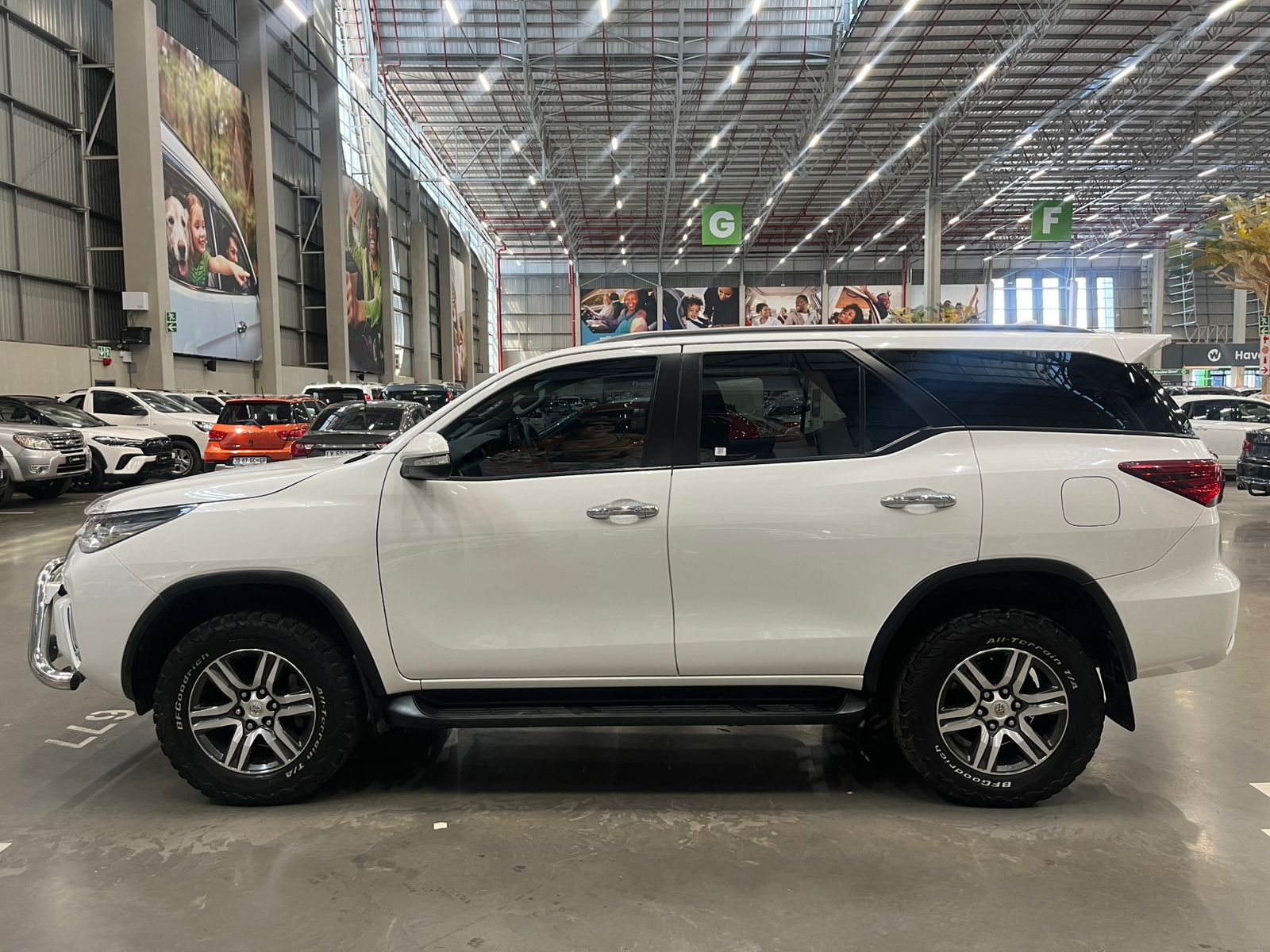 TOYOTA FORTUNER FORTUNER 2.4GD-6 R/B A/T