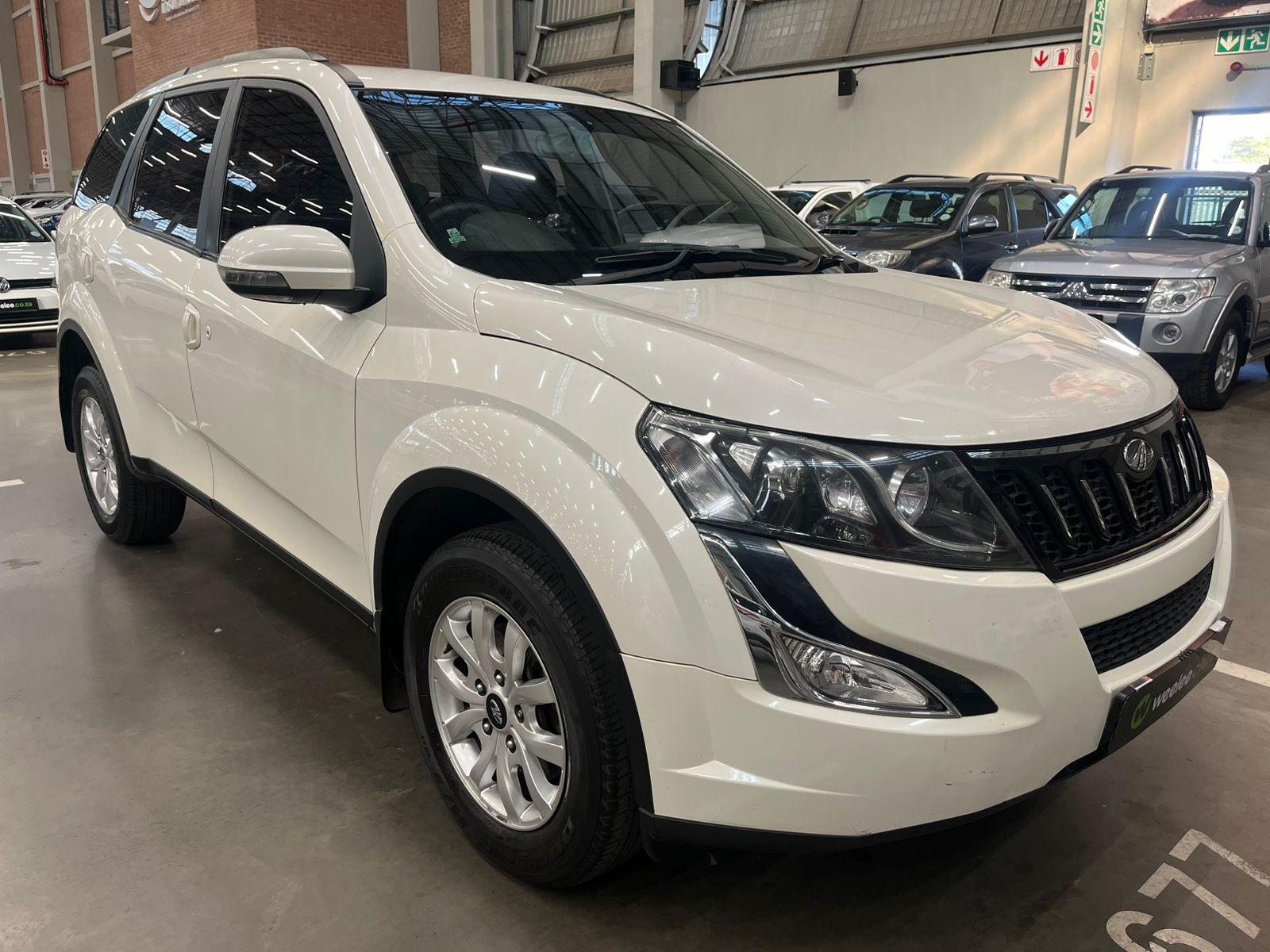 MAHINDRA XUV XUV 500 2.2D MHAWK (W6) 7 SEAT