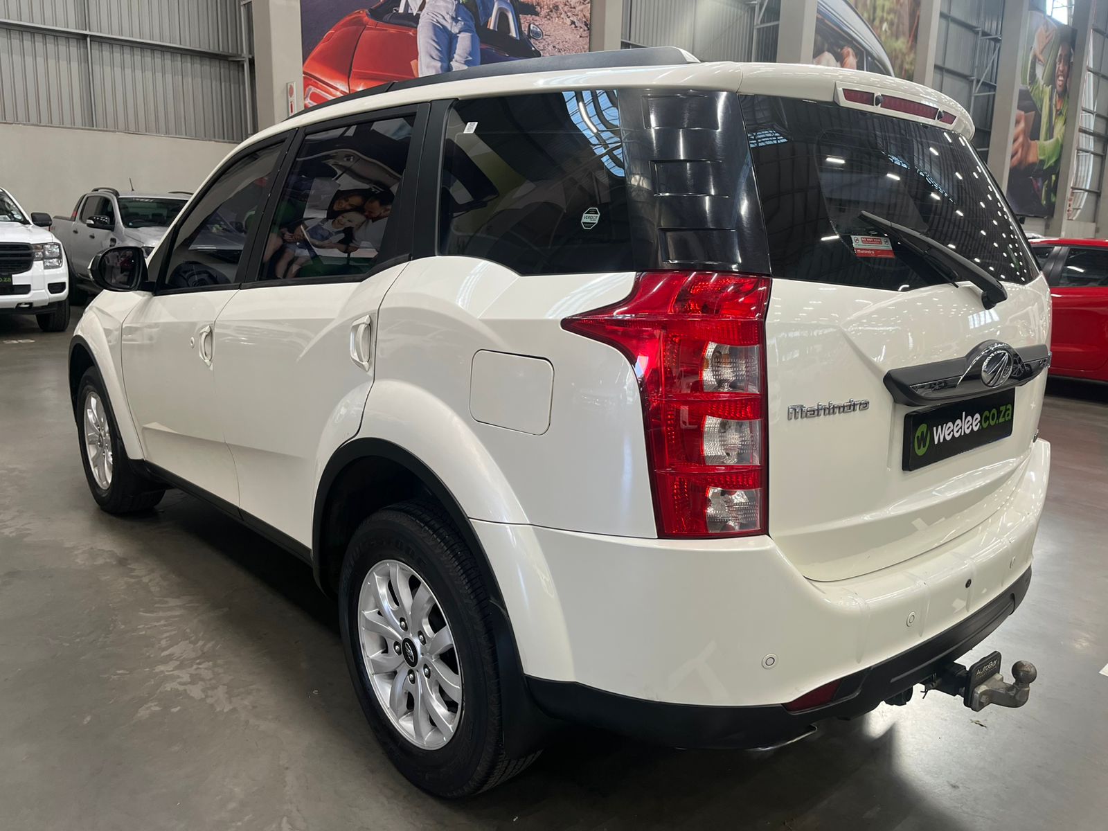 MAHINDRA XUV XUV 500 2.2D MHAWK (W6) 7 SEAT