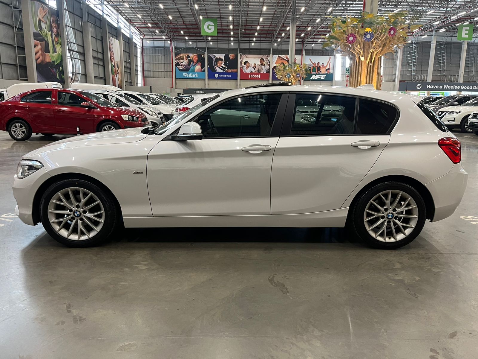 BMW 1 SERIES 118i SPORT LINE 5DR A/T (F20)