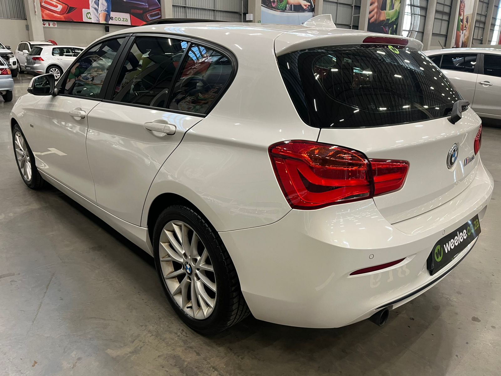 BMW 1 SERIES 118i SPORT LINE 5DR A/T (F20)