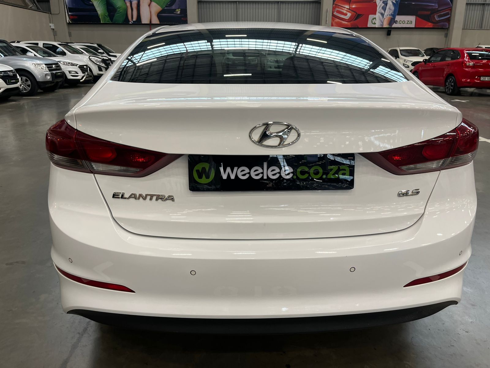 HYUNDAI ELANTRA ELANTRA 1.6 EXECUTIVE A/T