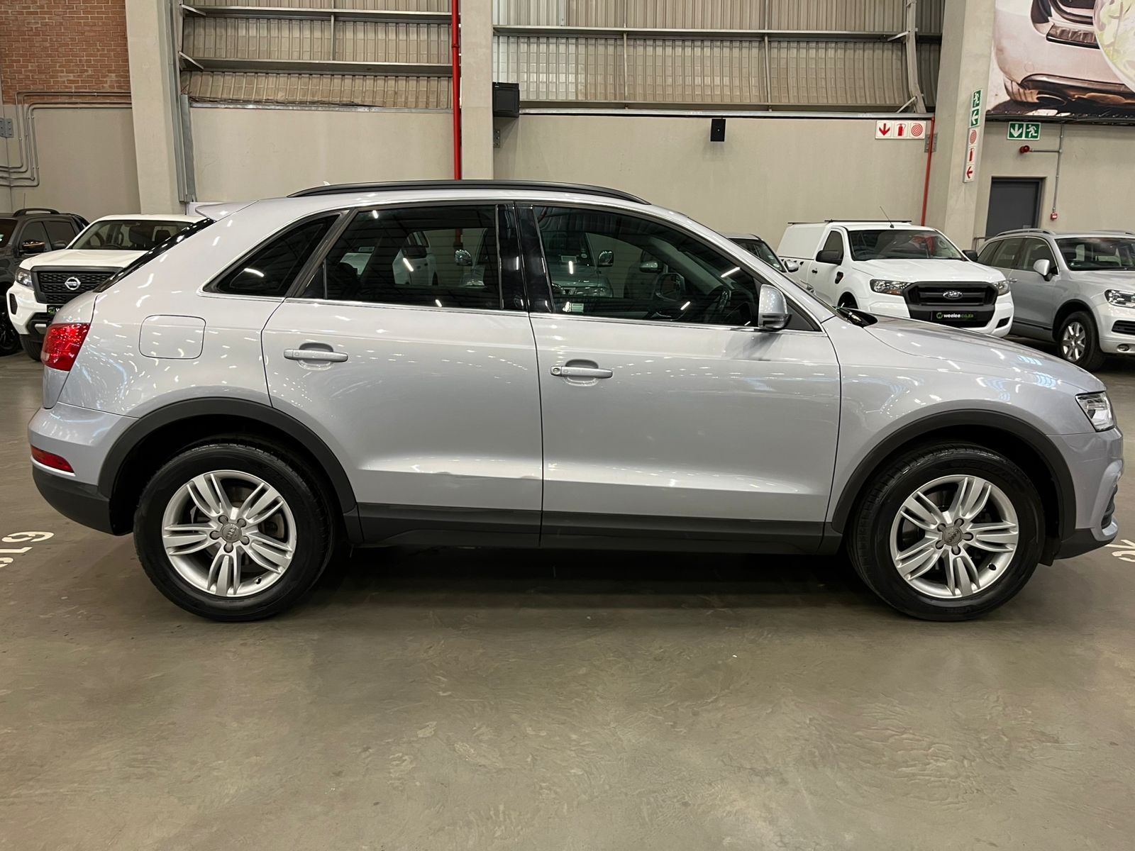 AUDI Q3 Q3 1.4T FSI STRONIC (110KW) (35 TFSI)