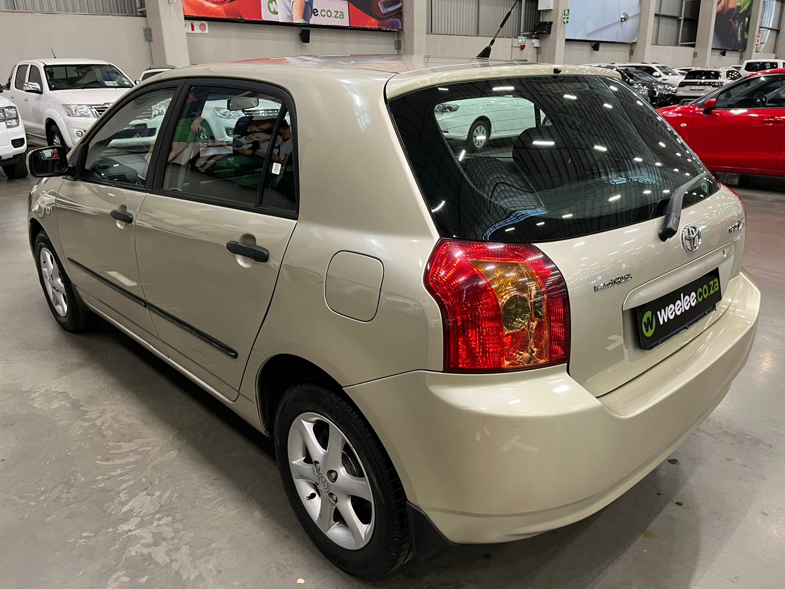 TOYOTA RUNX RunX 140i RS