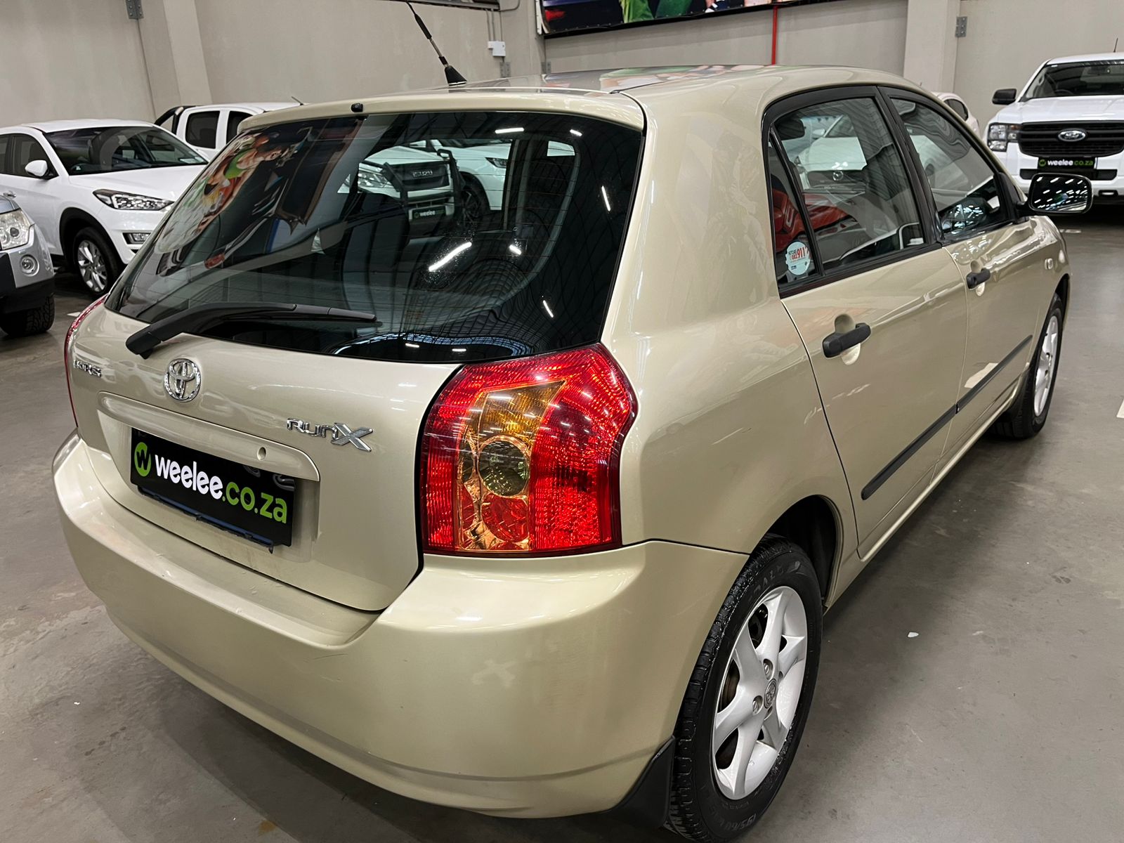 TOYOTA RUNX RunX 140i RS
