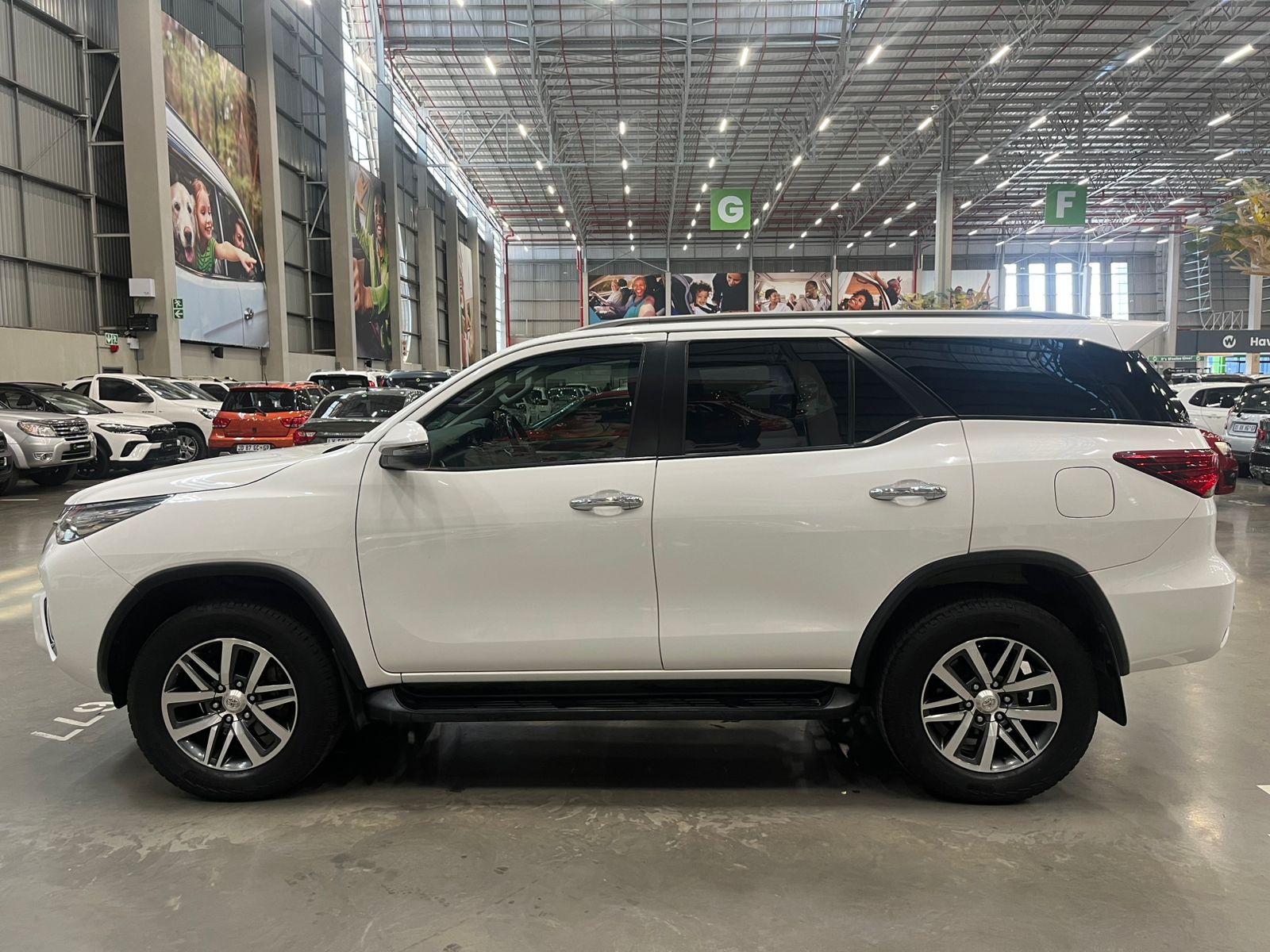 TOYOTA FORTUNER FORTUNER 2.8GD-6 R/B A/T
