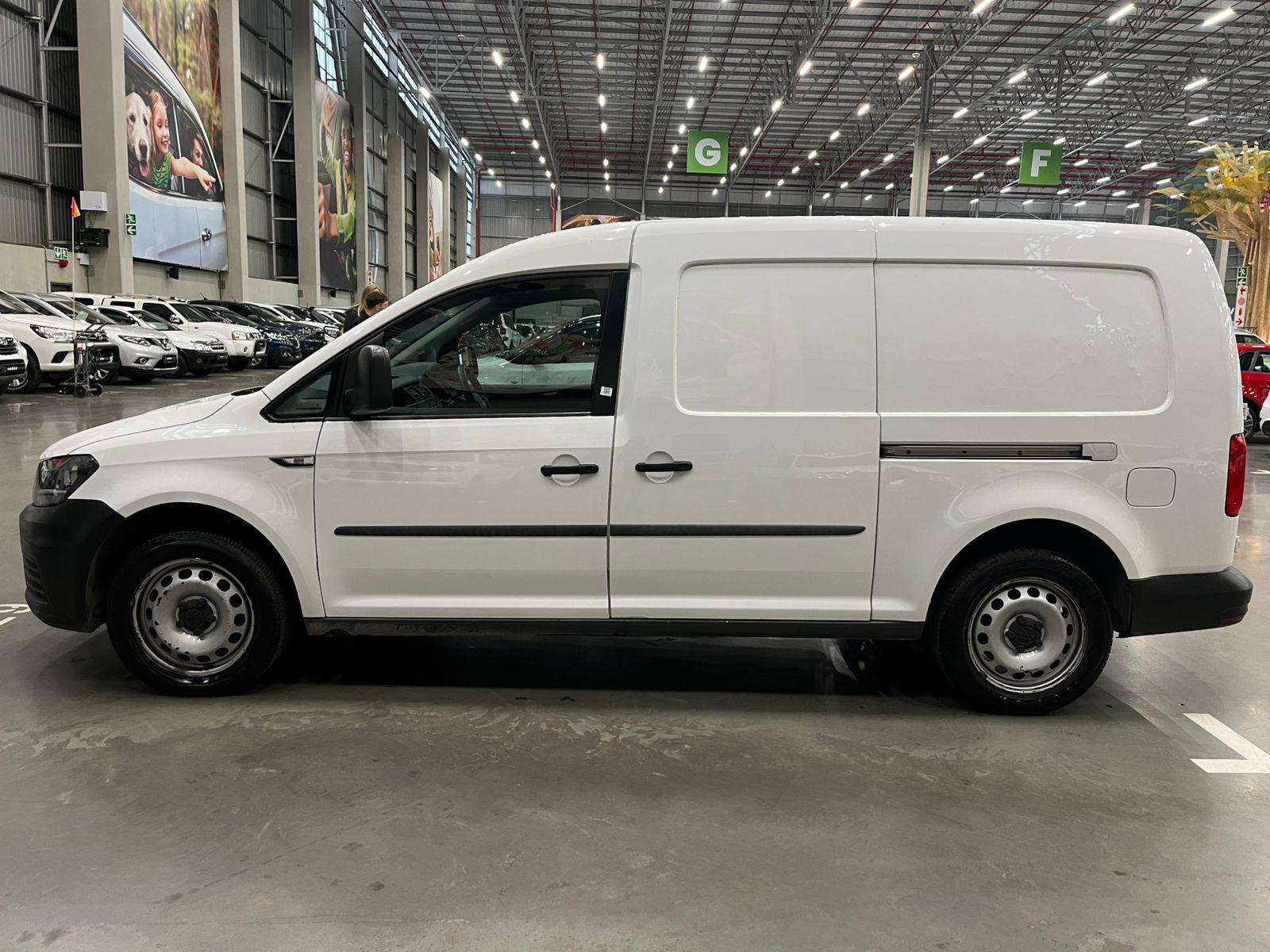VOLKSWAGEN CADDY CADDY4 2.0TDi (81KW) F/C P/V