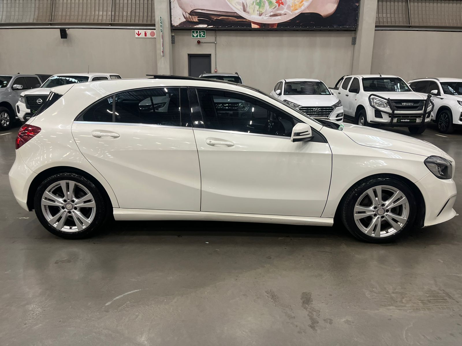 MERCEDES-BENZ A CLASS A 200d URBAN A/T