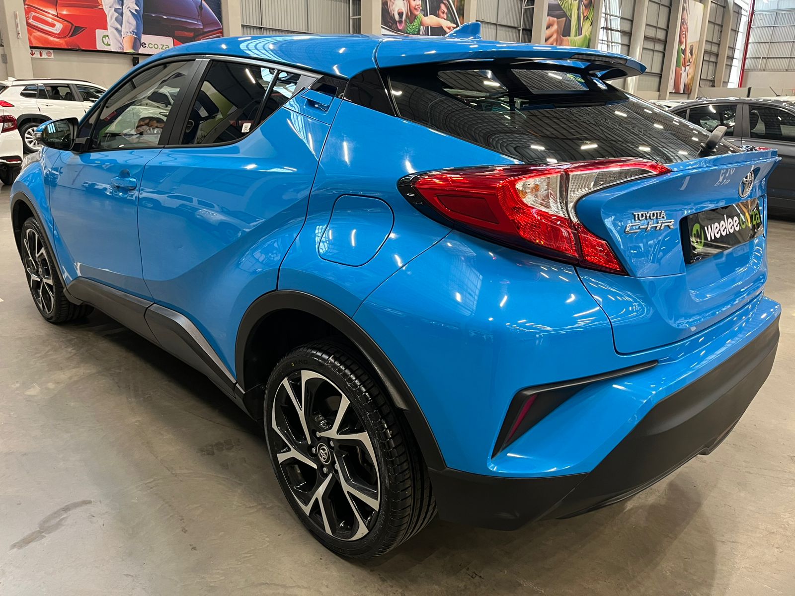 TOYOTA C-HR C-HR 1.2T PLUS