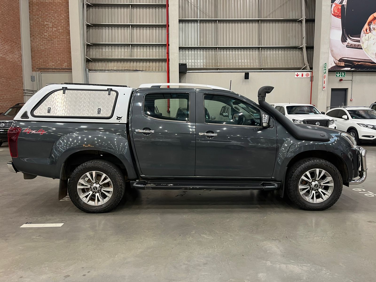 ISUZU KB KB 300 D-TEQ LX 4X4 P/U D/C