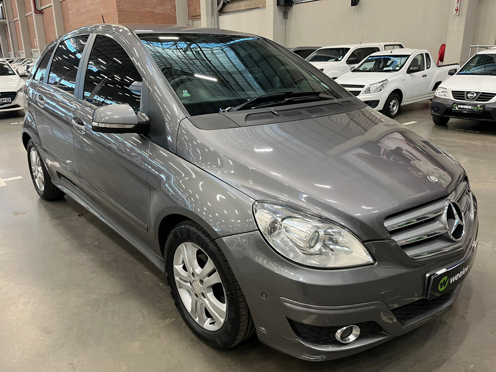 MERCEDES-BENZ B CLASS B 180 A/T