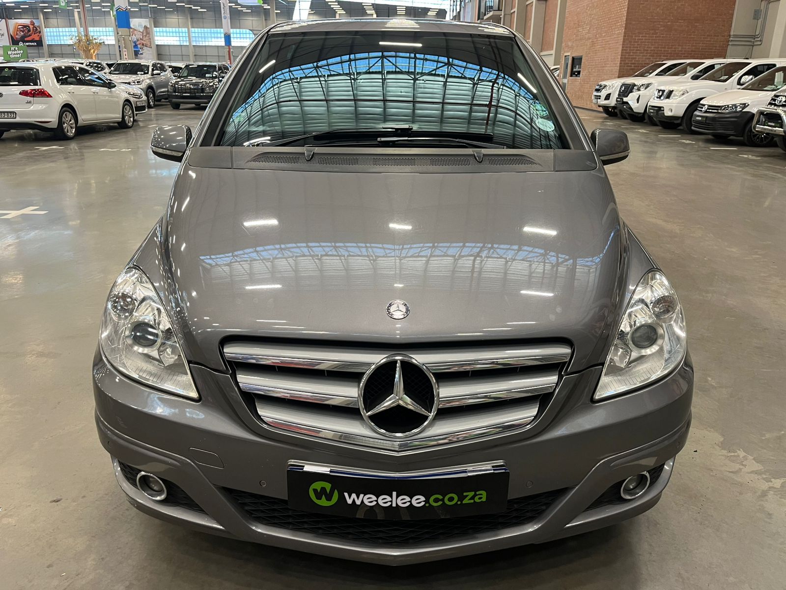 MERCEDES-BENZ B CLASS B 180 A/T