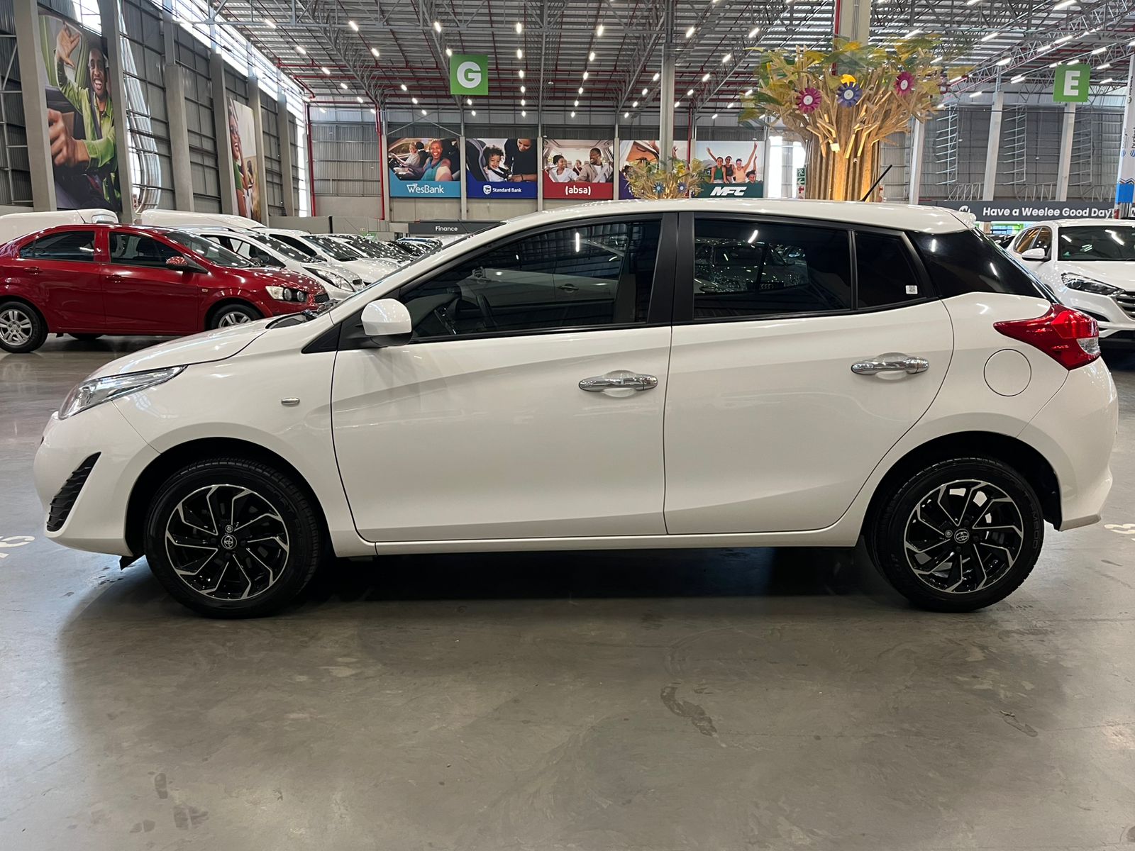 TOYOTA YARIS YARIS 1.5 Xi 5Dr