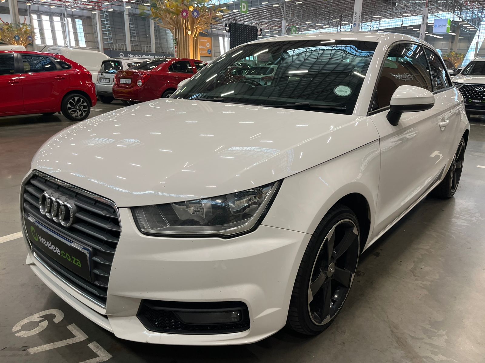 AUDI A1 A1 1.0T FSi S STRONIC 3Dr (25 TFSi)