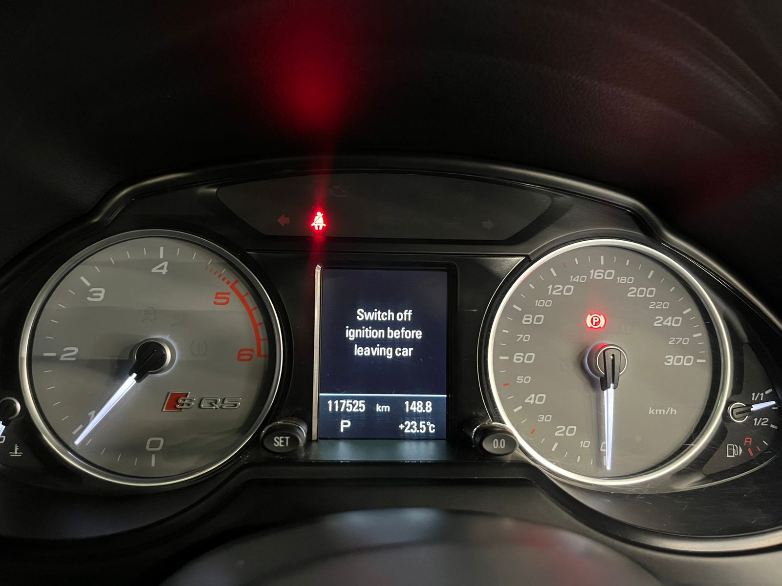 2015 AUDI SQ5 3.0TDI QUATTRO STRONIC