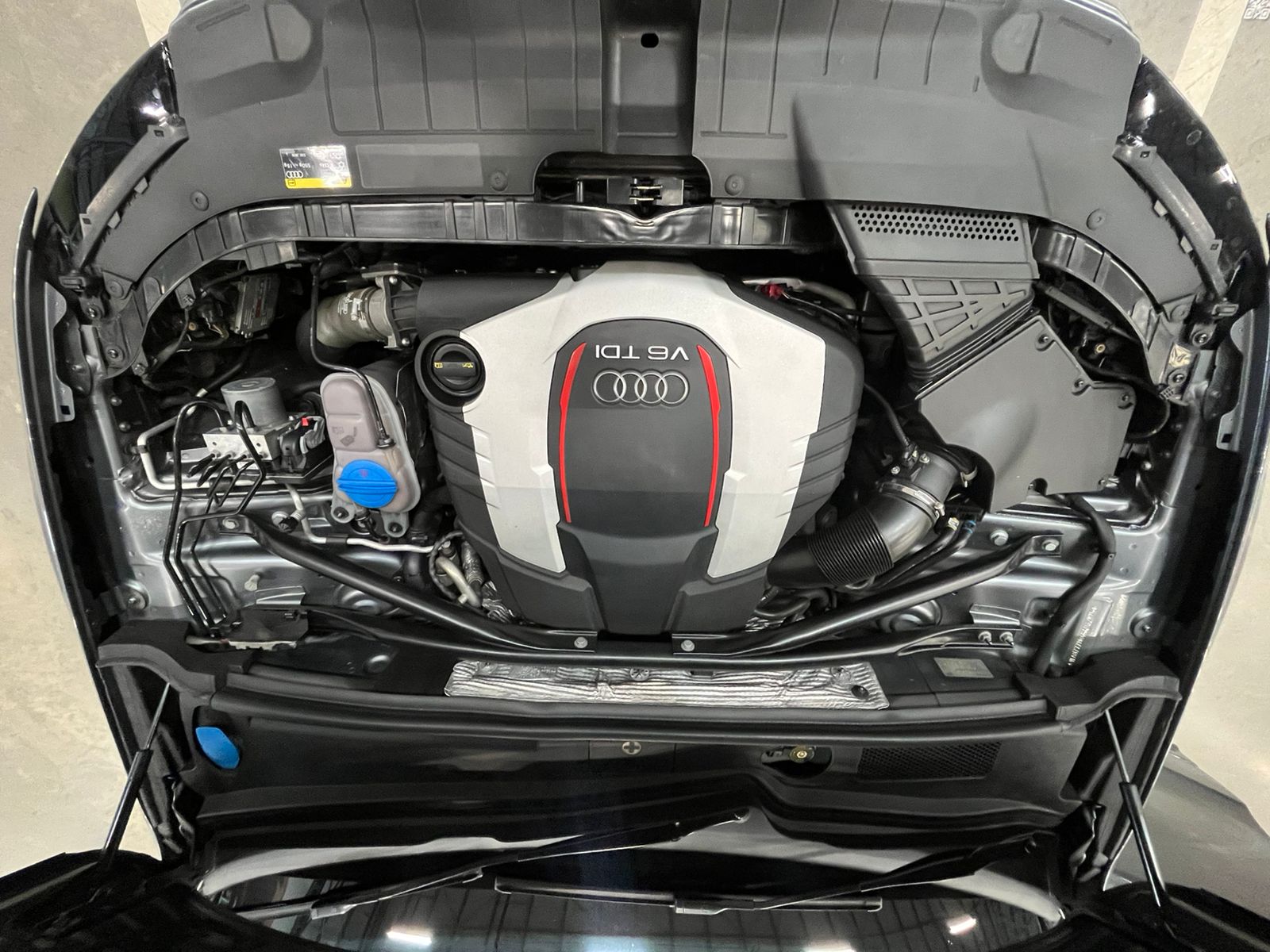 2015 AUDI SQ5 3.0TDI QUATTRO STRONIC