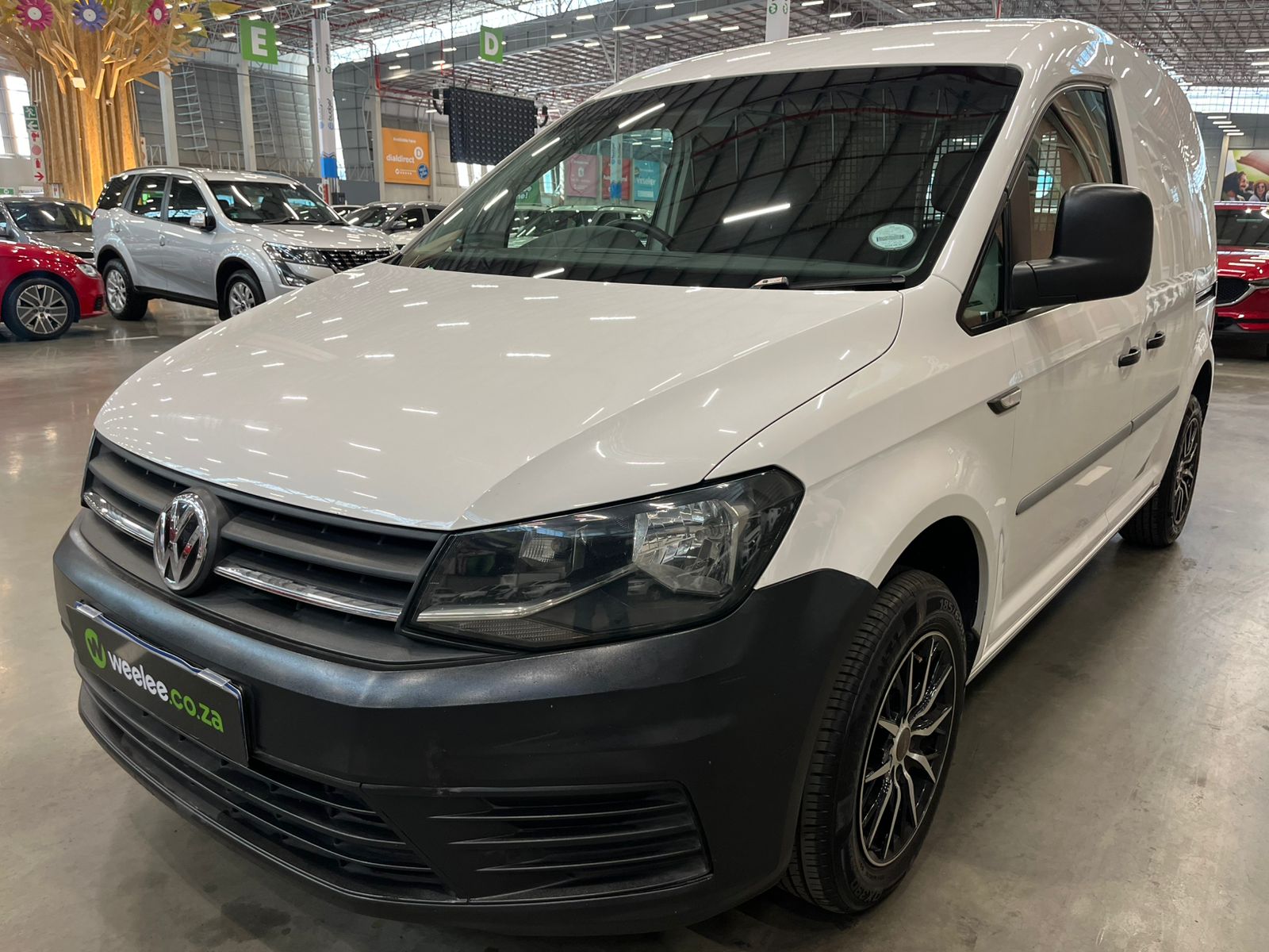 VOLKSWAGEN CADDY CADDY4 1.6i (81KW) F/C P/V