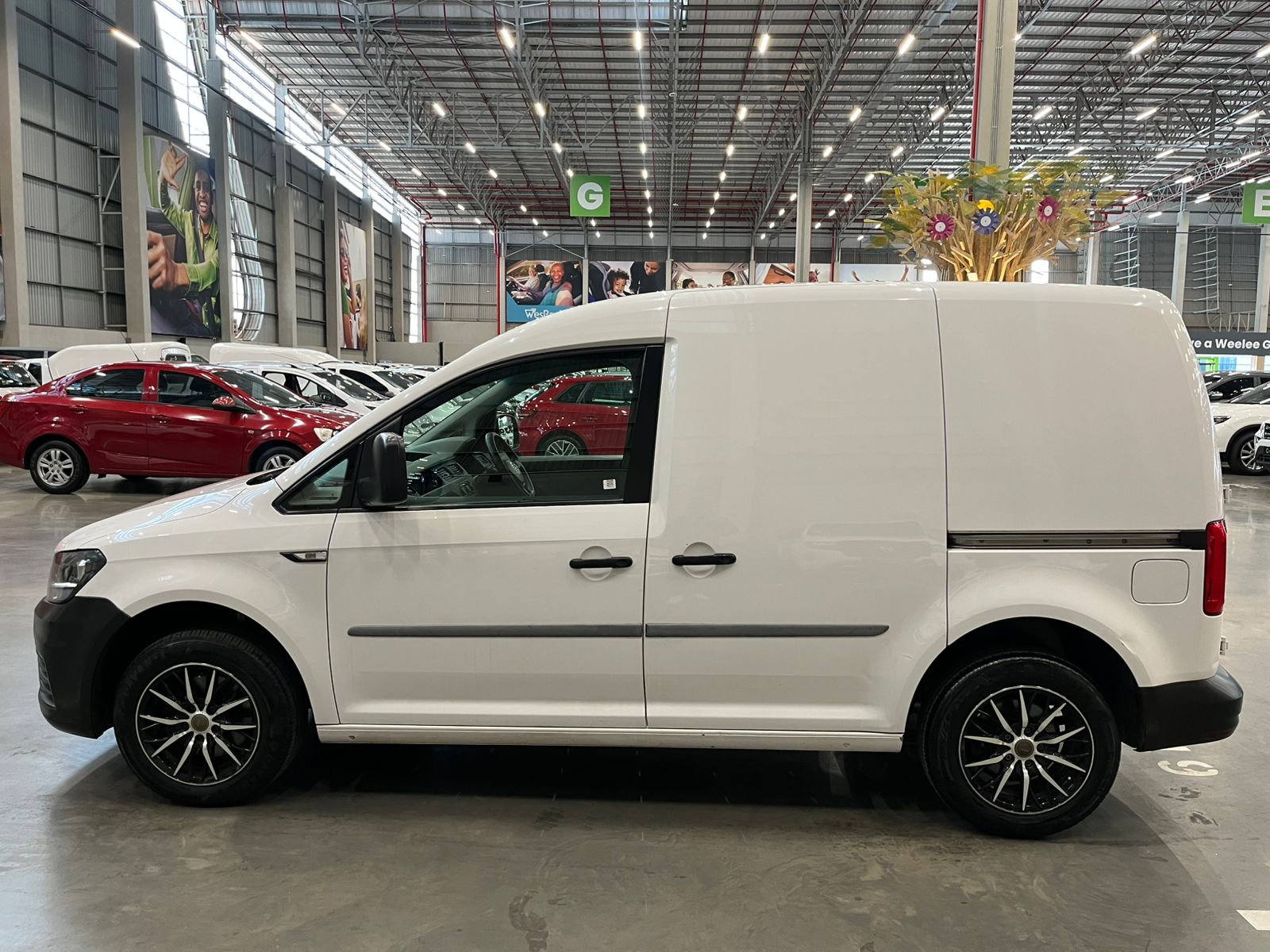 VOLKSWAGEN CADDY CADDY4 1.6i (81KW) F/C P/V