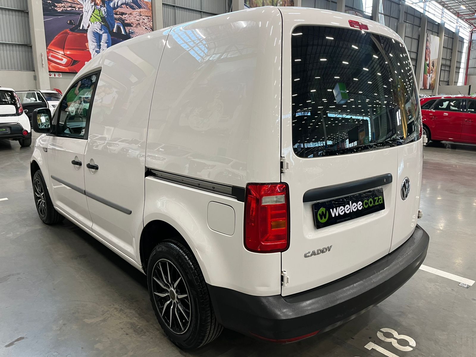 VOLKSWAGEN CADDY CADDY4 1.6i (81KW) F/C P/V
