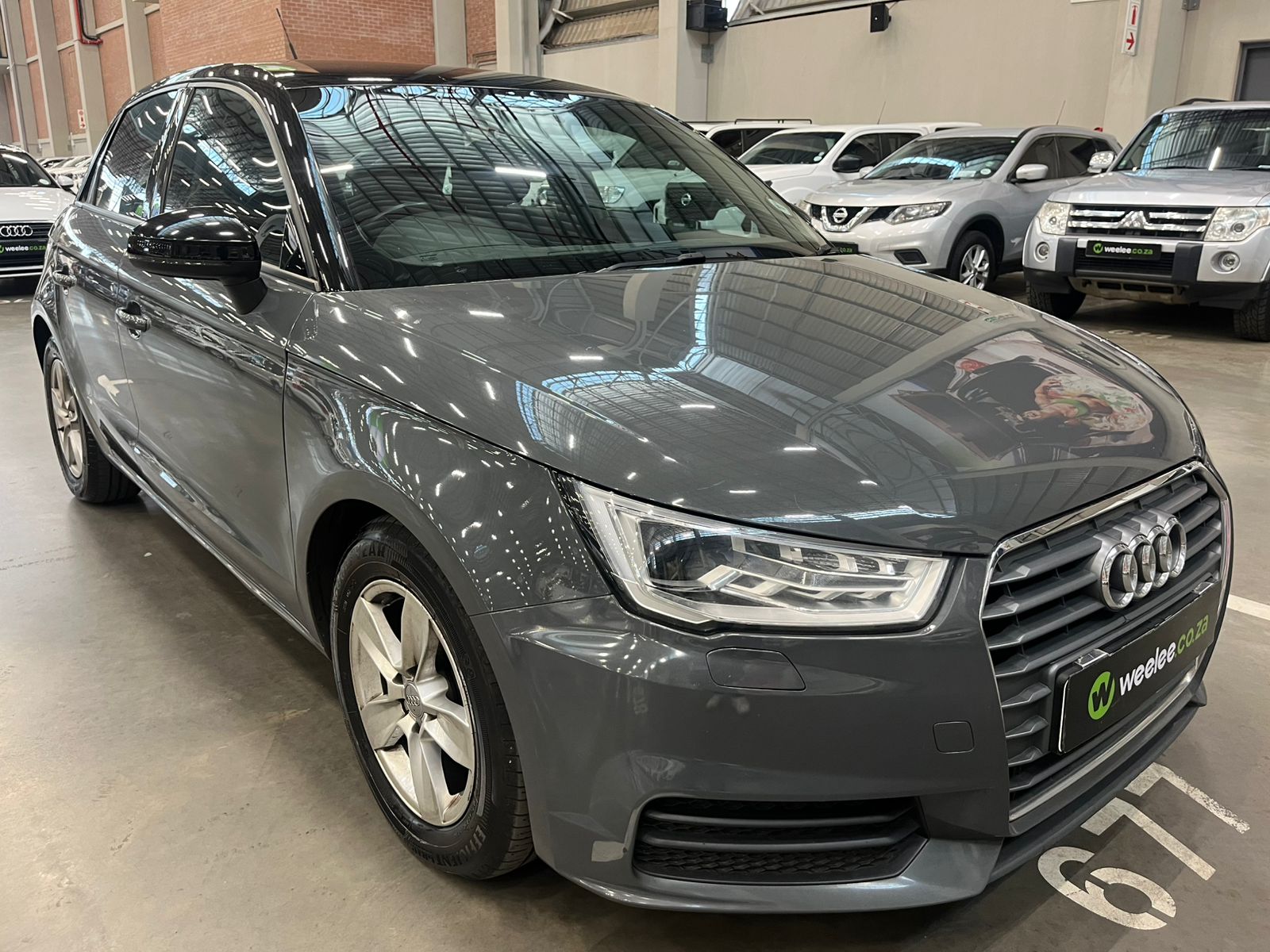 AUDI A1 A1 SPORTBACK 1.0T FSi S STRONIC (25 TFSi)