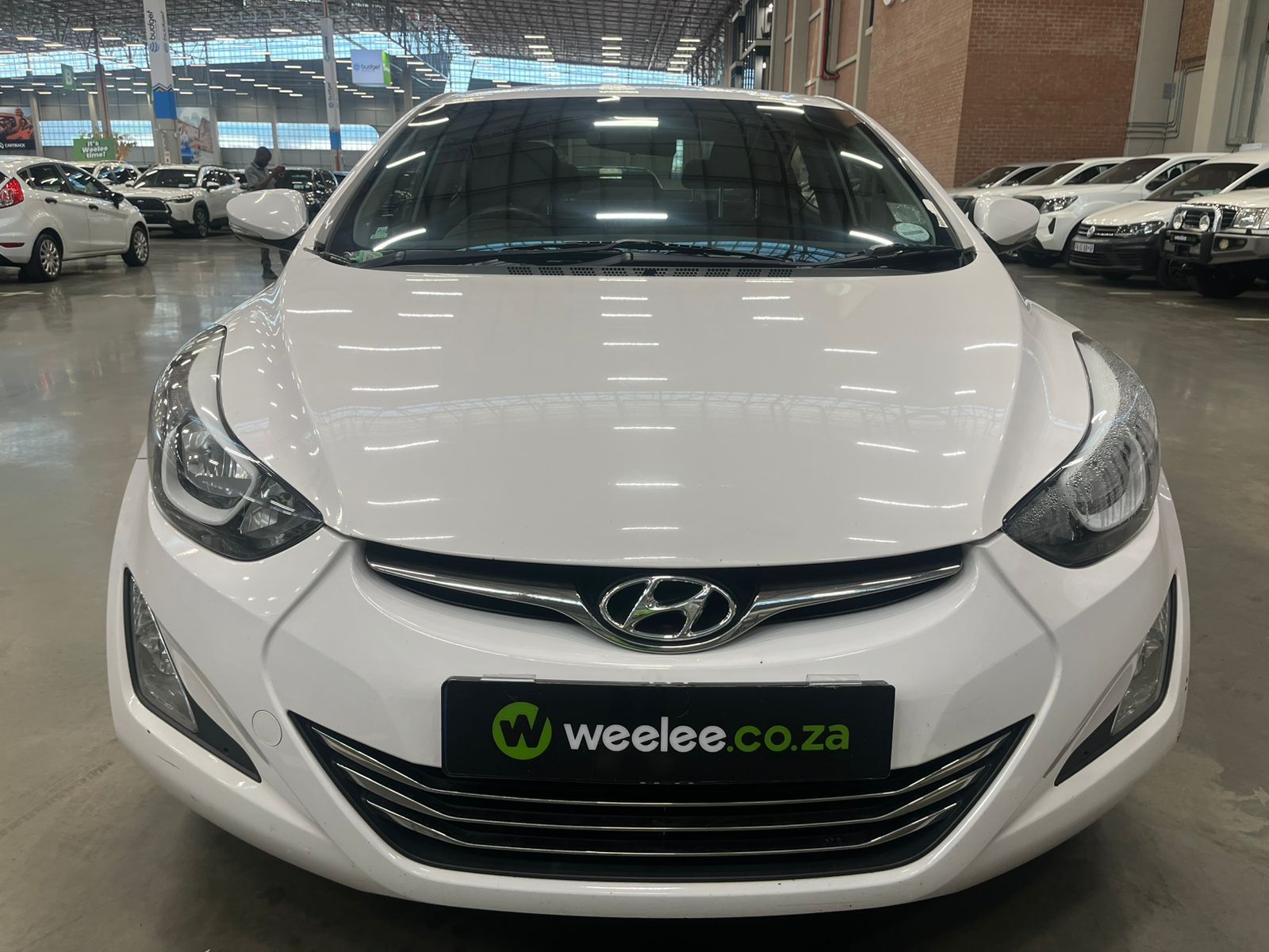 HYUNDAI ELANTRA ELANTRA 1.6 PREMIUM