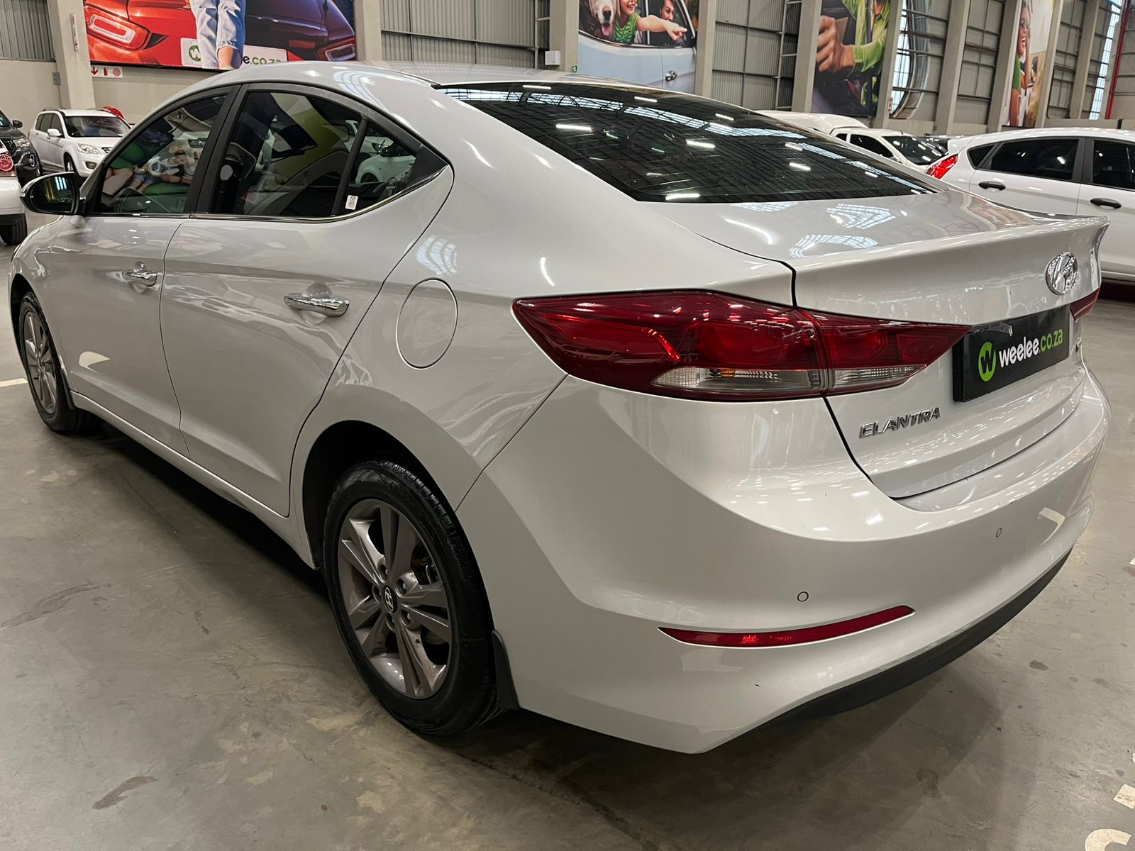 HYUNDAI ELANTRA ELANTRA 1.6 EXECUTIVE A/T