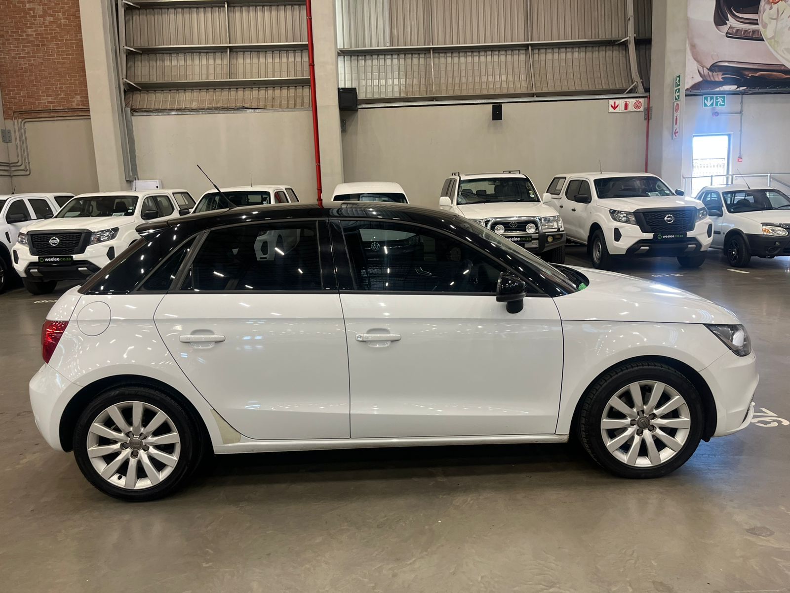 AUDI A1 A1 SPORTBACK 1.4T FSi  AMB S-TRON