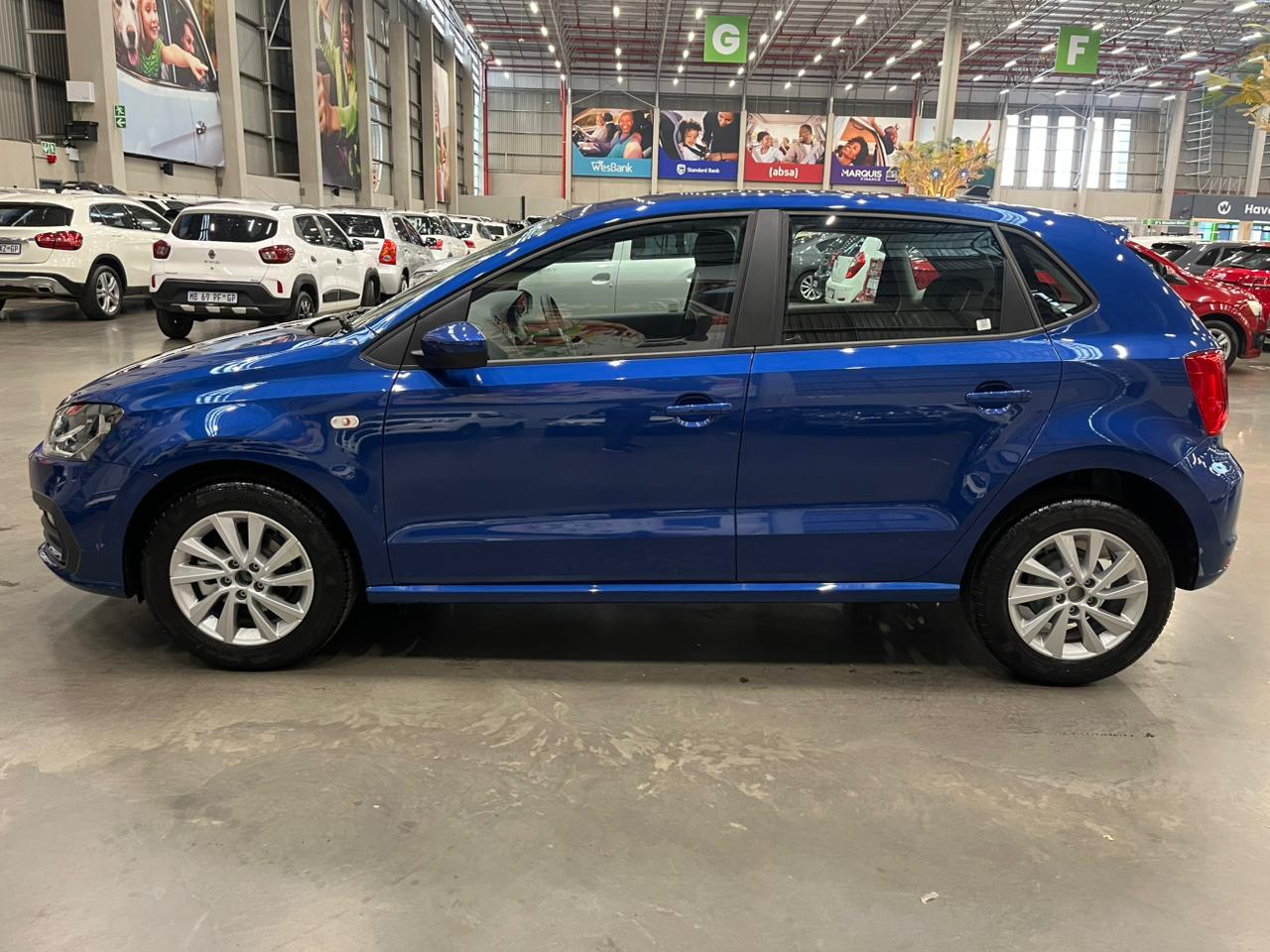 VOLKSWAGEN Polo Vivo POLO VIVO 1.4 LIFE (5DR)