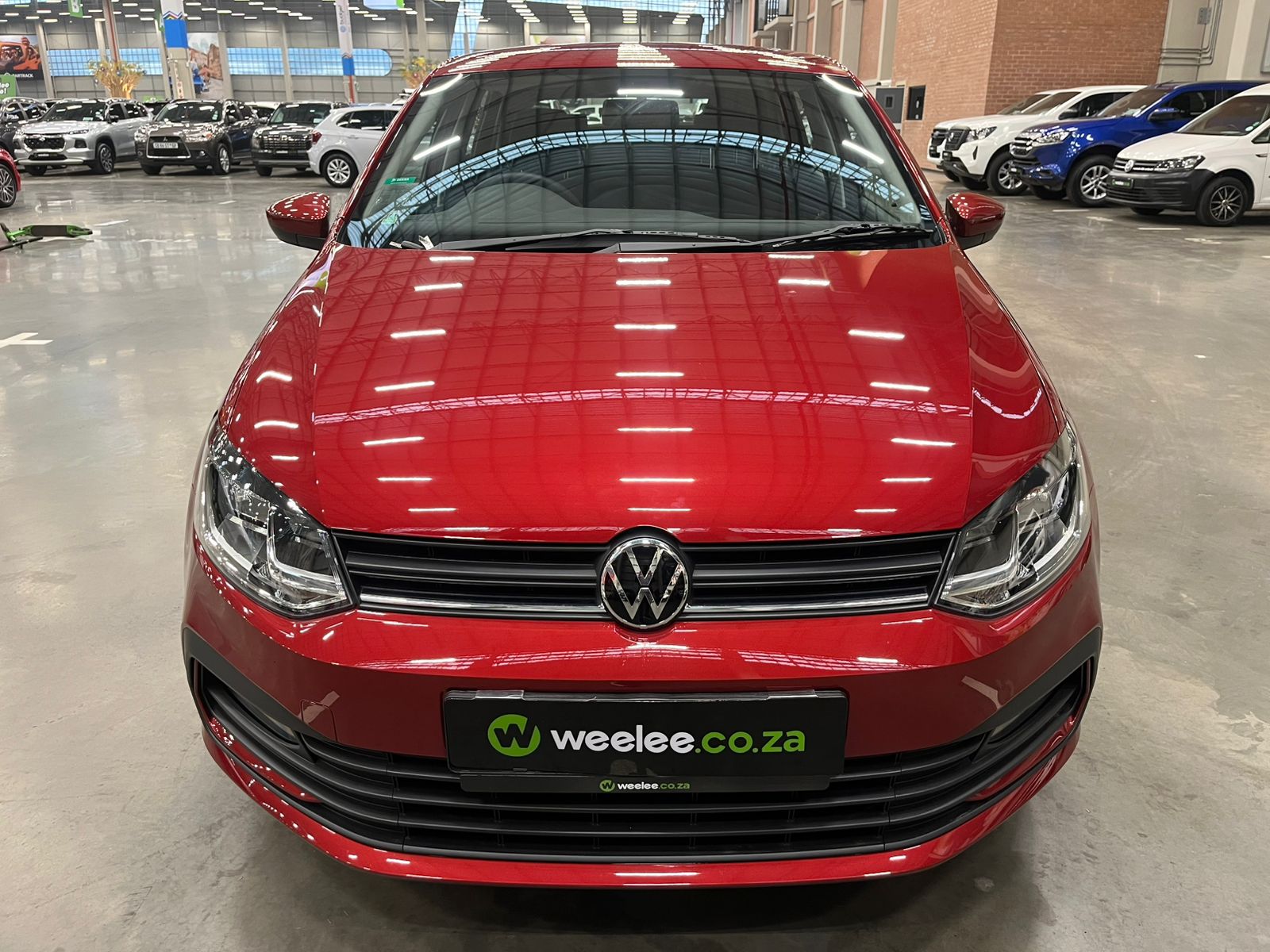 VOLKSWAGEN Polo Vivo POLO VIVO 1.4 LIFE (5DR)