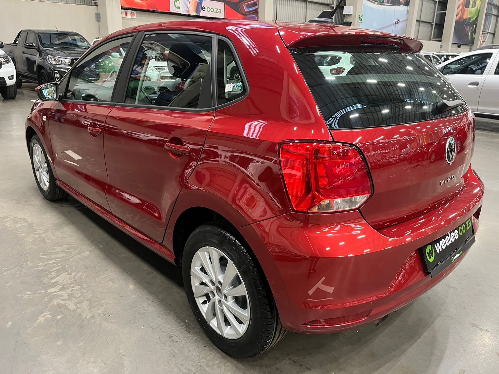 VOLKSWAGEN Polo Vivo POLO VIVO 1.4 LIFE (5DR)
