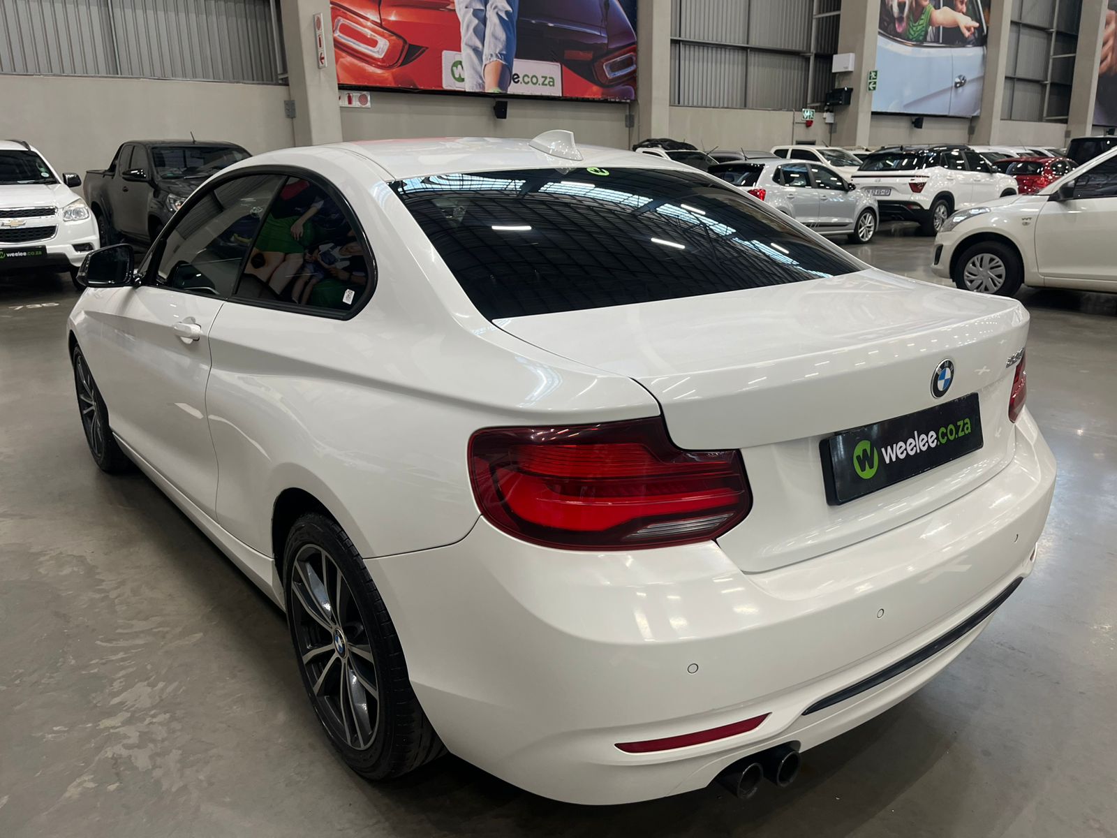 BMW 2 SERIES 220i SPORT LINE SHADOW EDITION A/T (F22)