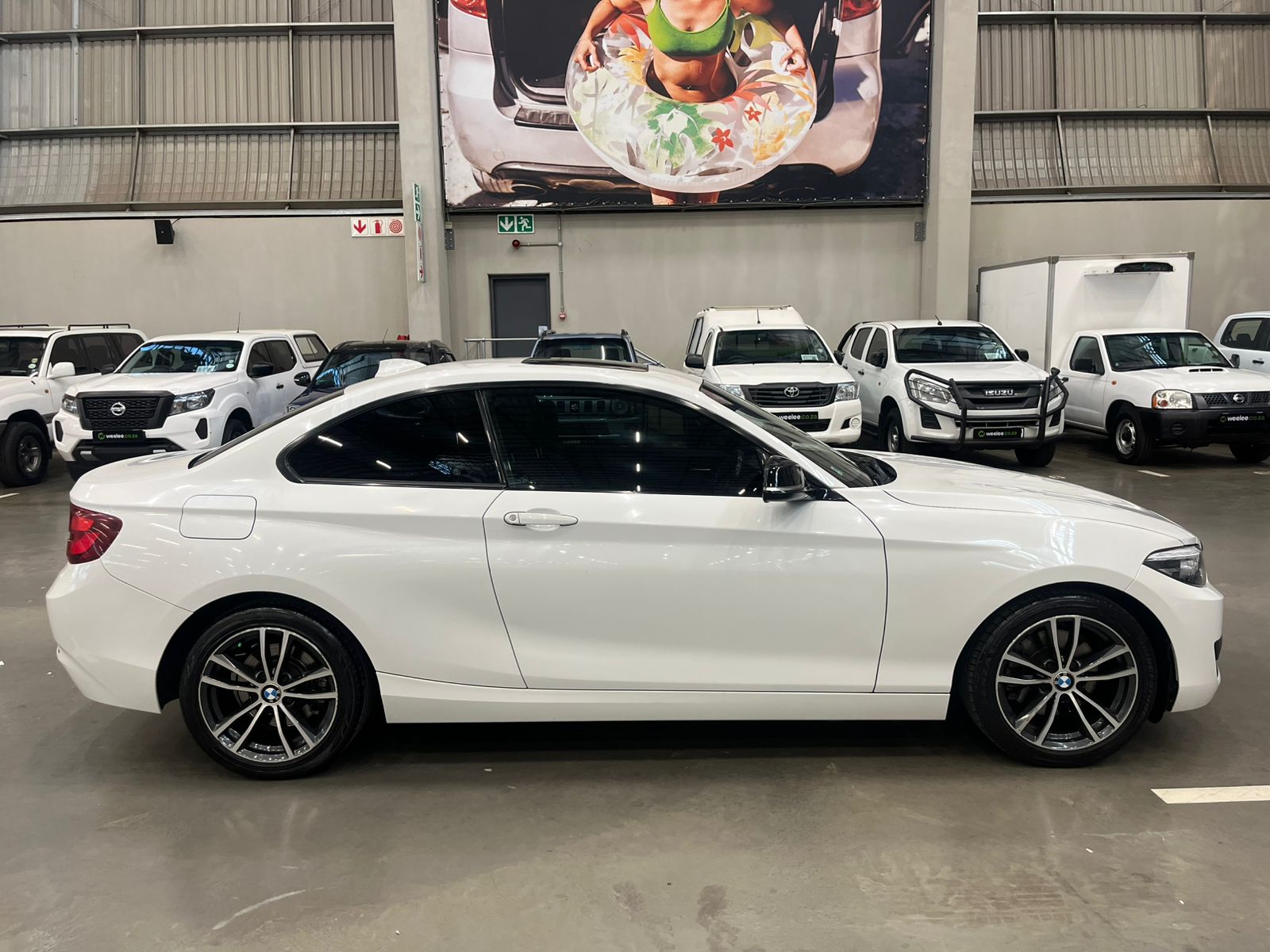BMW 2 SERIES 220i SPORT LINE SHADOW EDITION A/T (F22)