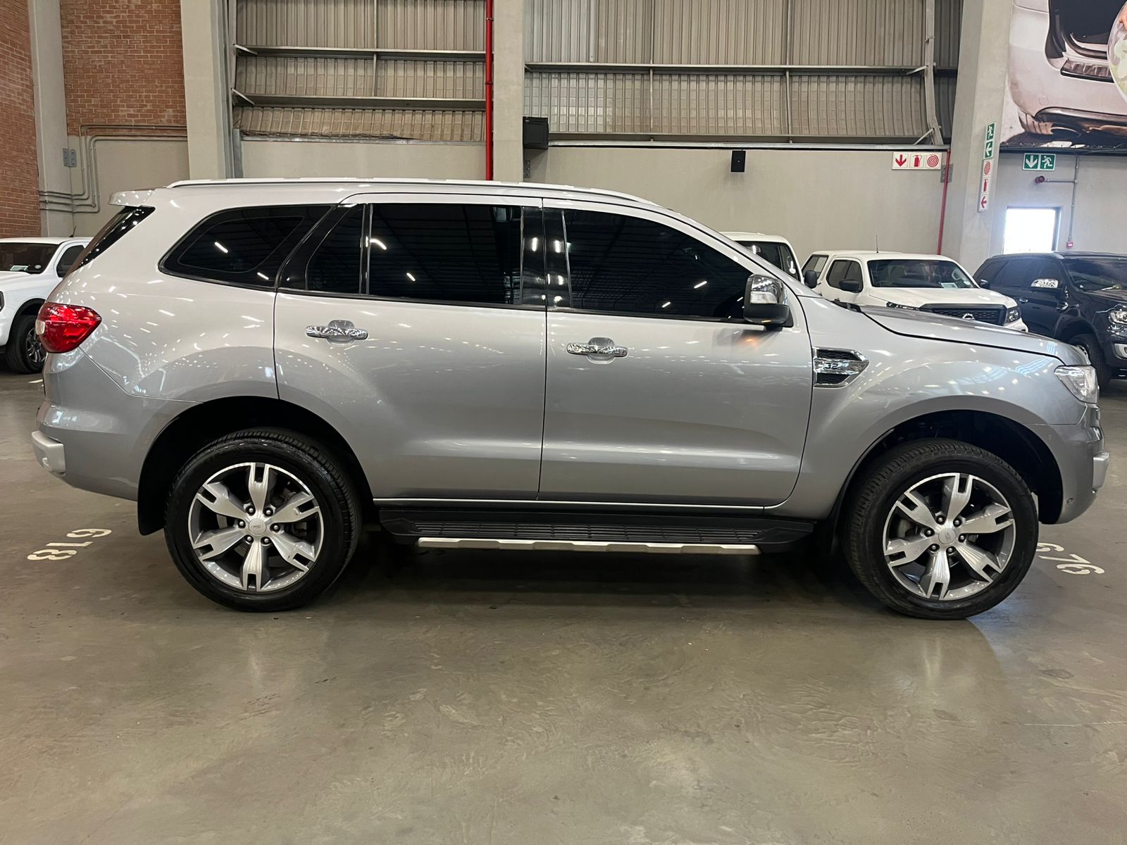 FORD EVEREST EVEREST 3.2 TDCi LTD 4X4 A/T