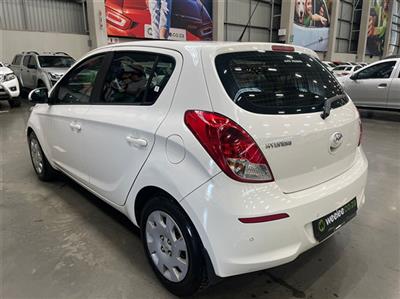 HYUNDAI i20 i20 1.4 FLUID