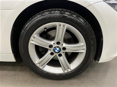 2017 BMW 320D SPORT LINE A/T (F30)