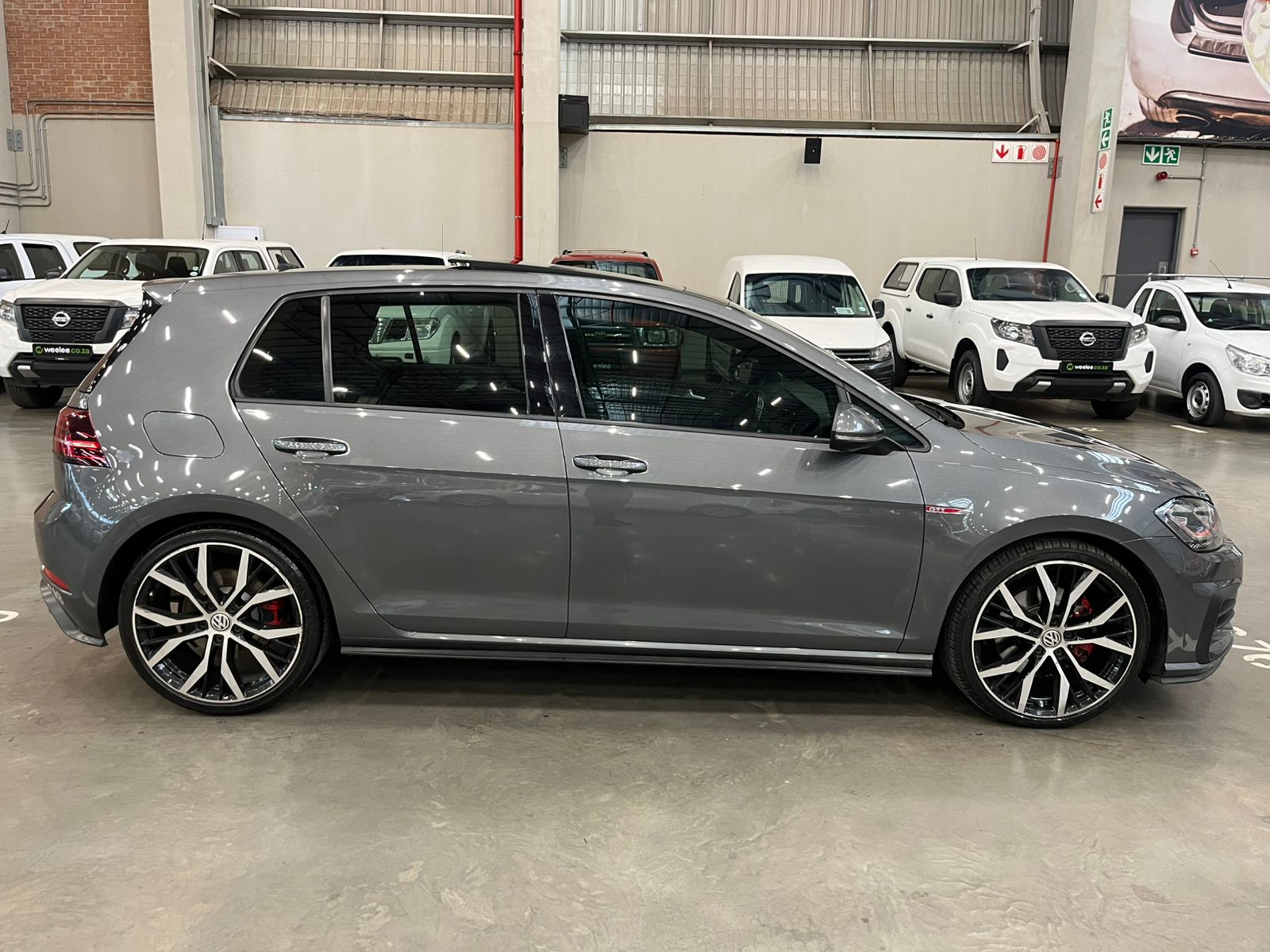 VOLKSWAGEN GOLF 7 GOLF VII GTi 2.0 TSI DSG