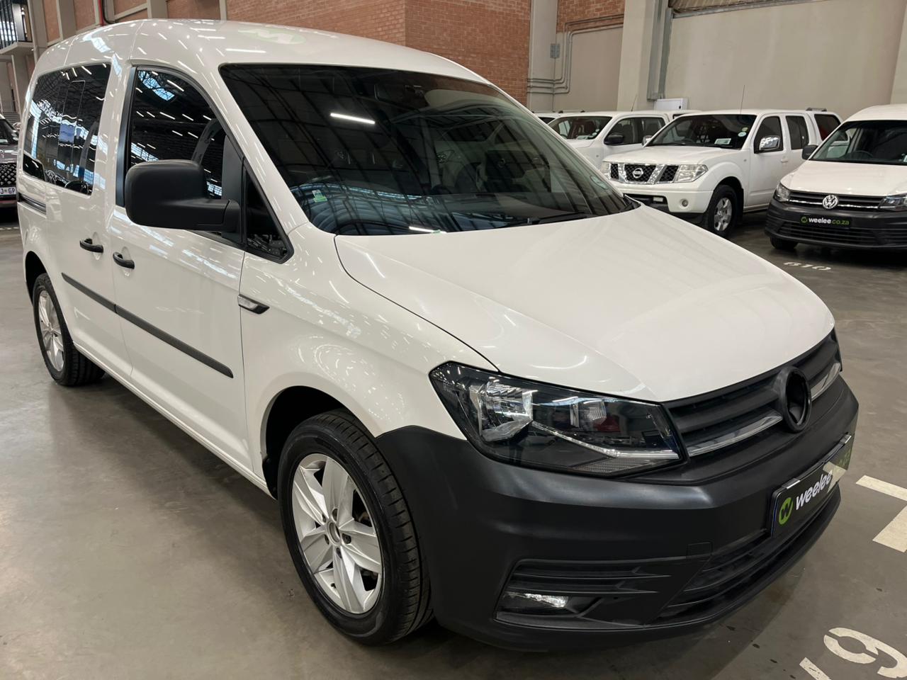 VOLKSWAGEN CADDY CADDY4 CREWBUS 2.0 TDi