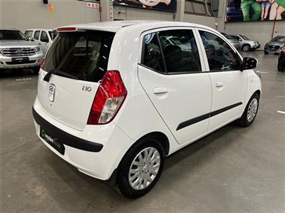 2011 HYUNDAI i10 1.1 GLS