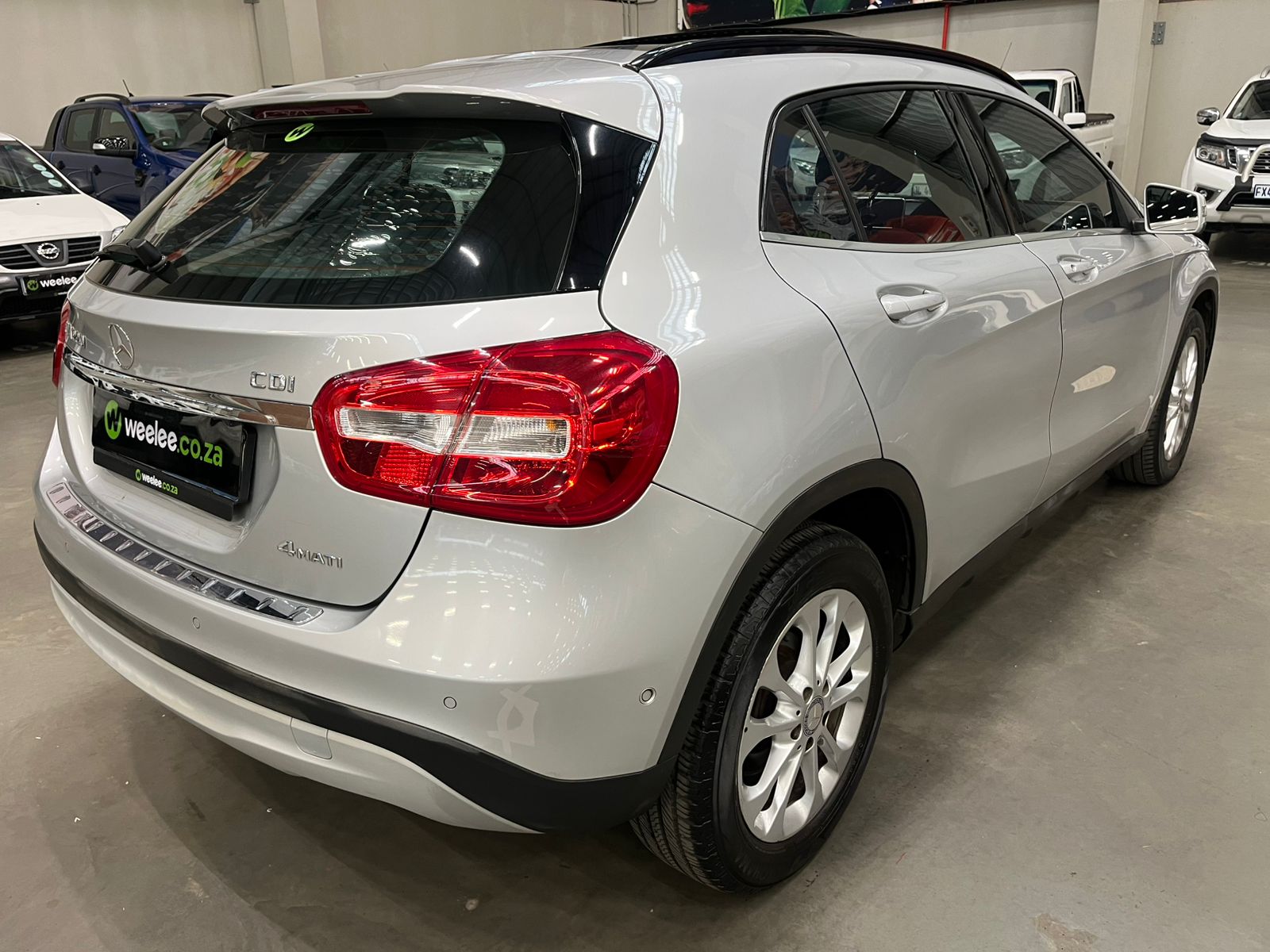 MERCEDES-BENZ GLA GLA 220 CDI A/T 4MATIC