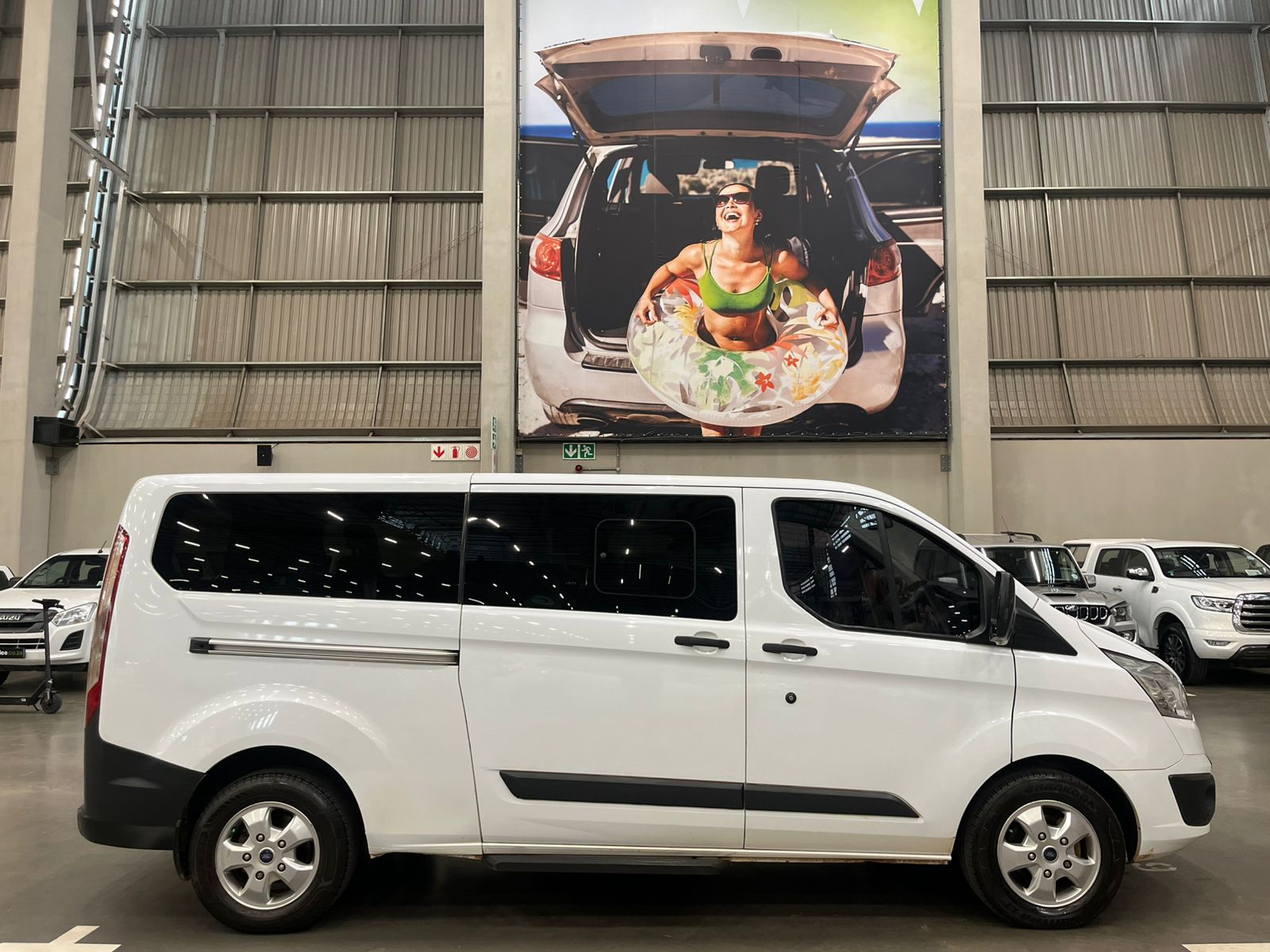 FORD TOURNEO TOURNEO CUSTOM 2.2TDCi TREND LWB (92KW)