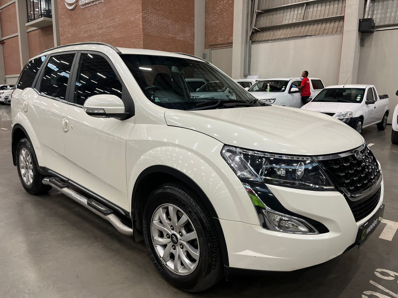 MAHINDRA XUV XUV 500 2.2D MHAWK A/T (W10) 7 SEAT