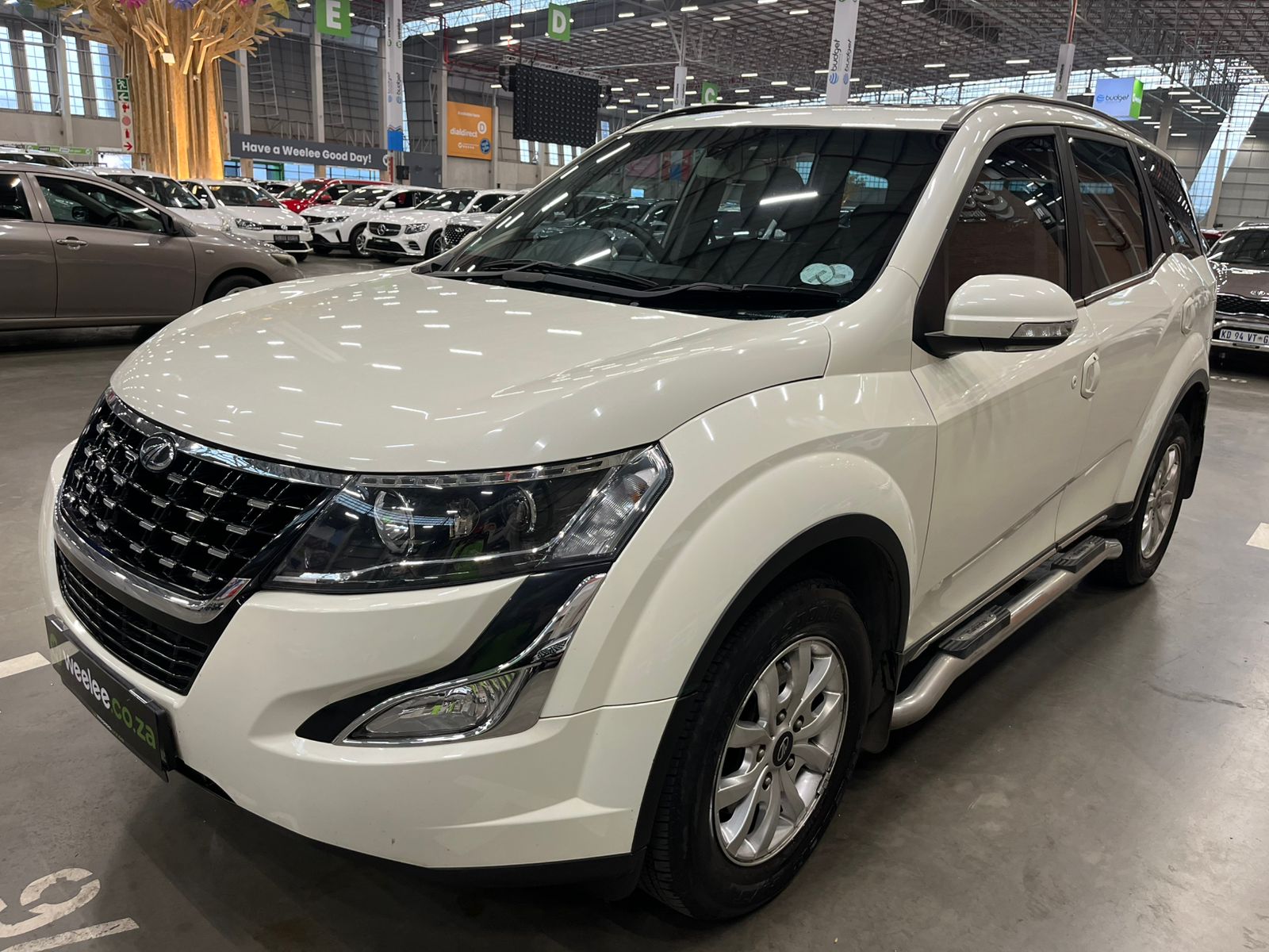 MAHINDRA XUV XUV 500 2.2D MHAWK A/T (W10) 7 SEAT
